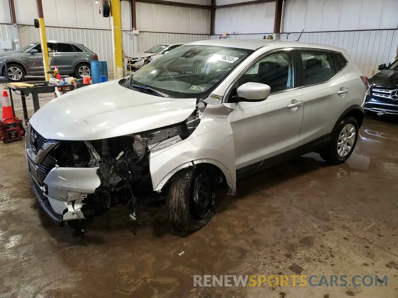 1 Photograph of a damaged car JN1BJ1CW2LW645409 NISSAN ROGUE 2020