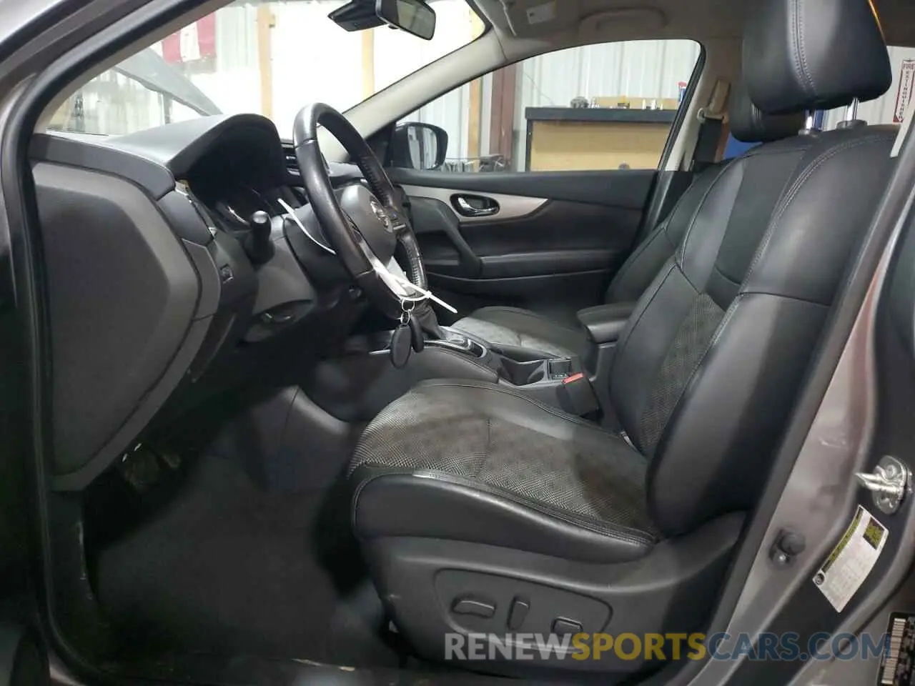 7 Фотография поврежденного автомобиля JN1BJ1CW4LW373980 NISSAN ROGUE 2020