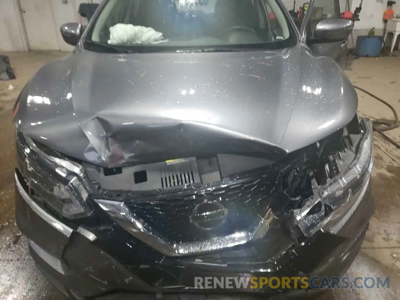 11 Photograph of a damaged car JN1BJ1CW4LW652037 NISSAN ROGUE 2020