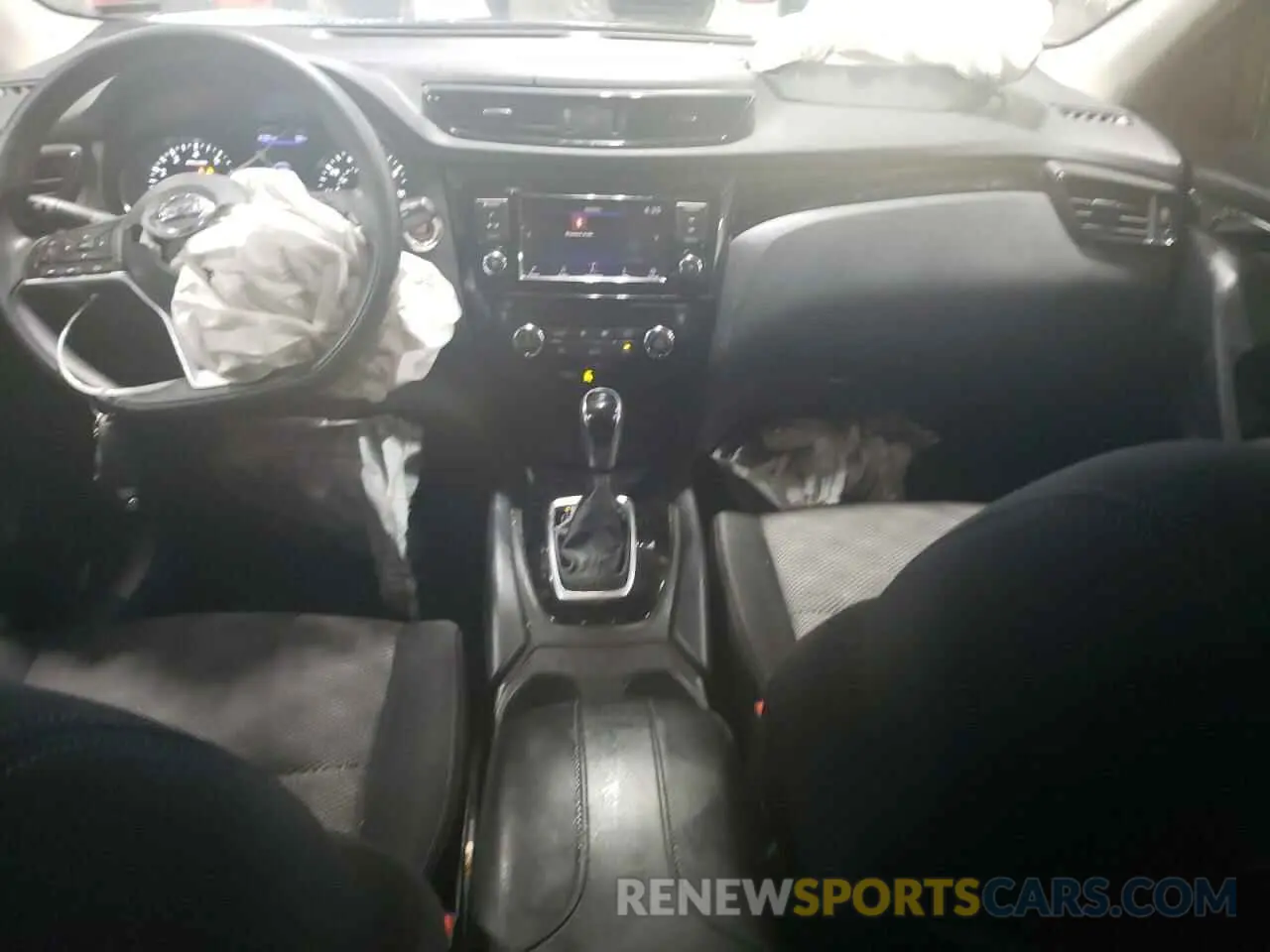 8 Photograph of a damaged car JN1BJ1CW4LW652037 NISSAN ROGUE 2020