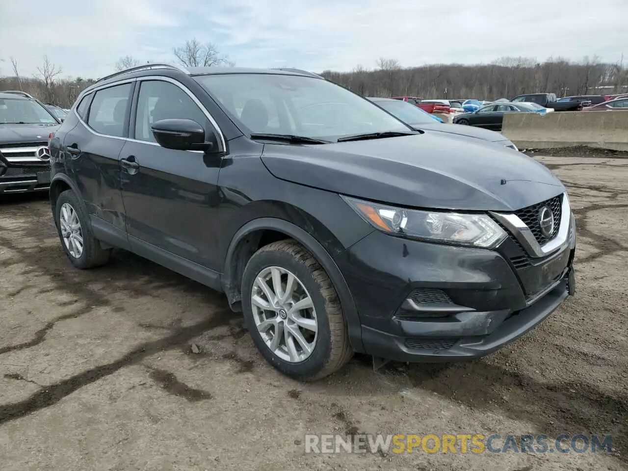 4 Photograph of a damaged car JN1BJ1CW5LW387225 NISSAN ROGUE 2020