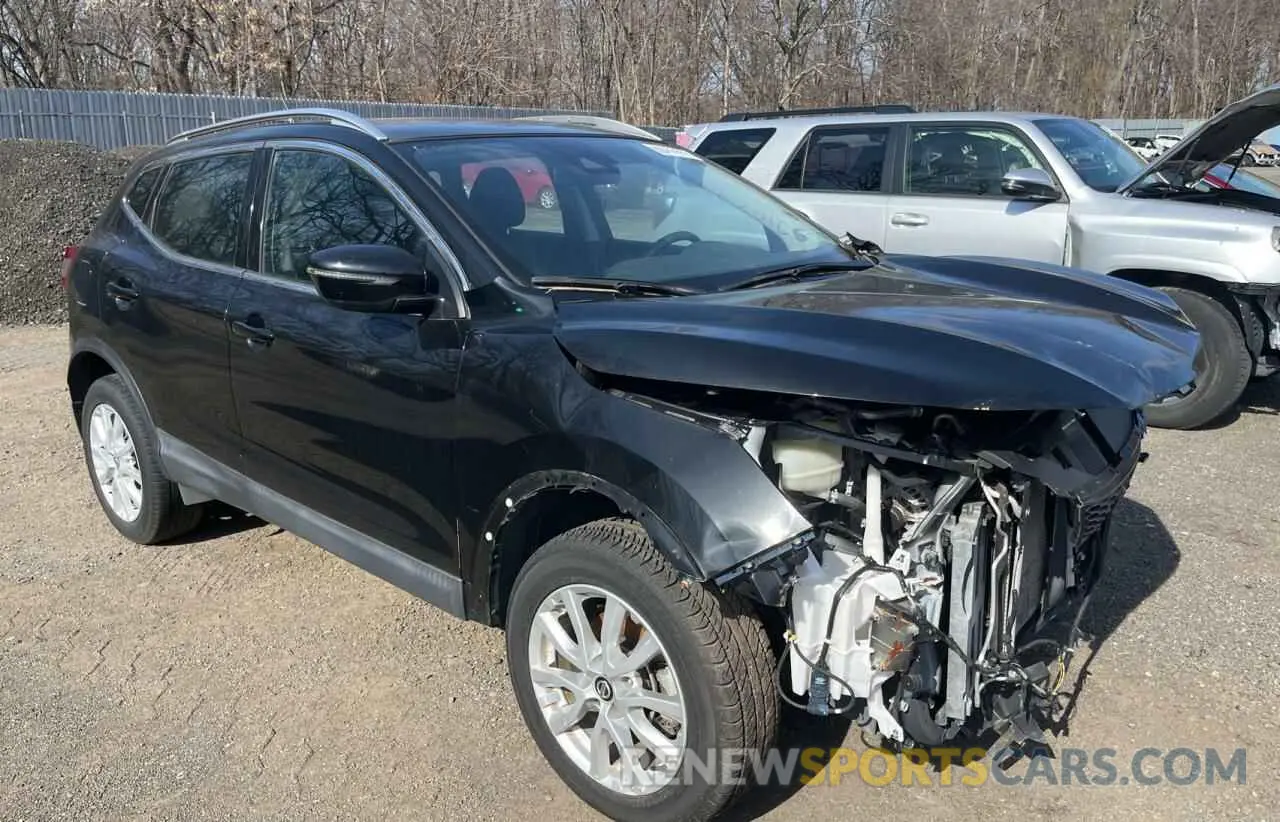 1 Photograph of a damaged car JN1BJ1CW5LW645002 NISSAN ROGUE 2020