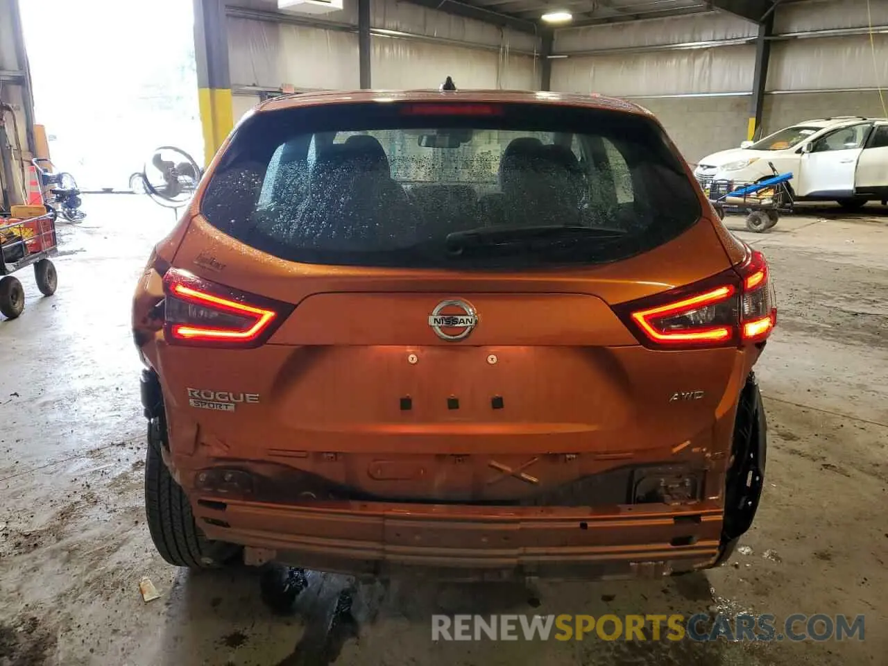 6 Photograph of a damaged car JN1BJ1CW6LW377450 NISSAN ROGUE 2020