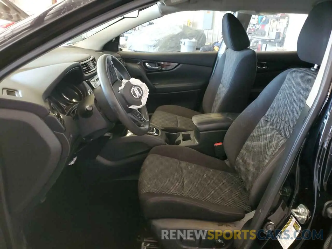 7 Фотография поврежденного автомобиля JN1BJ1CW8LW384318 NISSAN ROGUE 2020