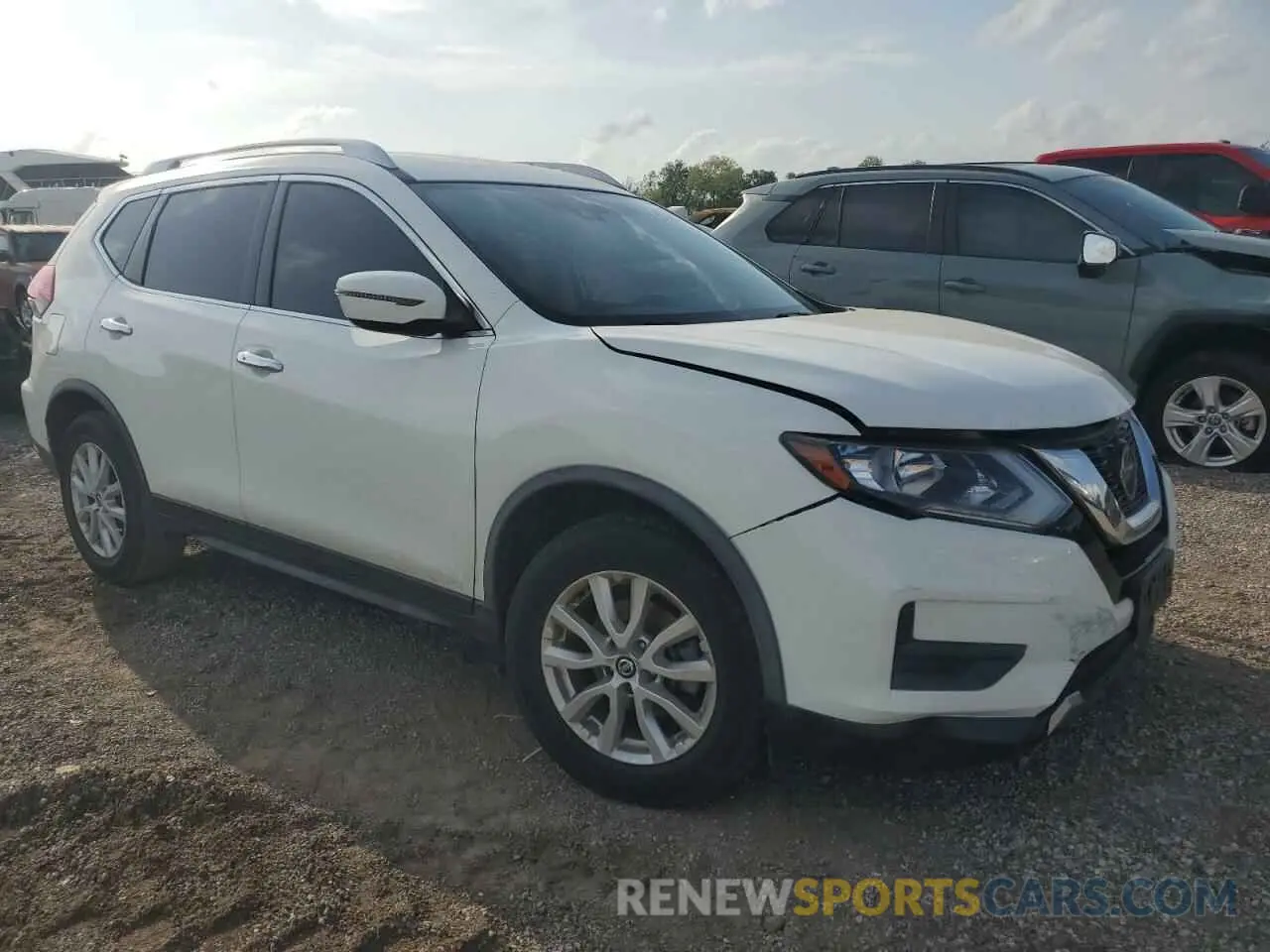 4 Photograph of a damaged car JN8AT2MT0LW011842 NISSAN ROGUE 2020