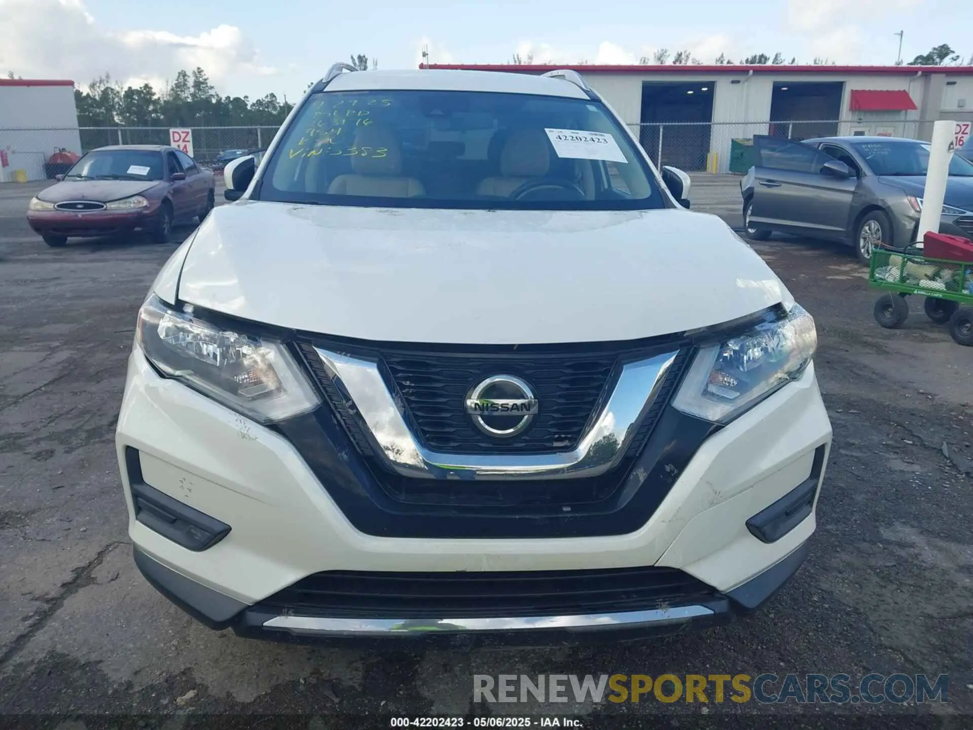 12 Фотография поврежденного автомобиля JN8AT2MT0LW043383 NISSAN ROGUE 2020