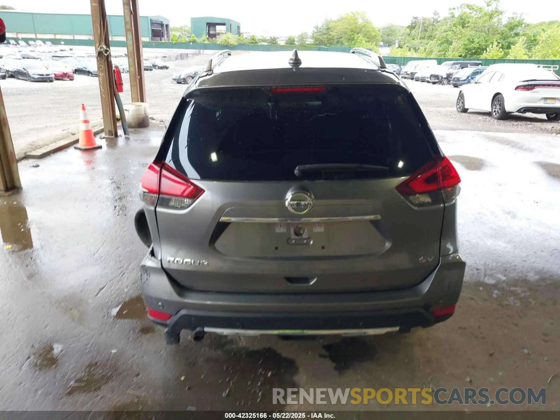 15 Photograph of a damaged car JN8AT2MT1LW003328 NISSAN ROGUE 2020