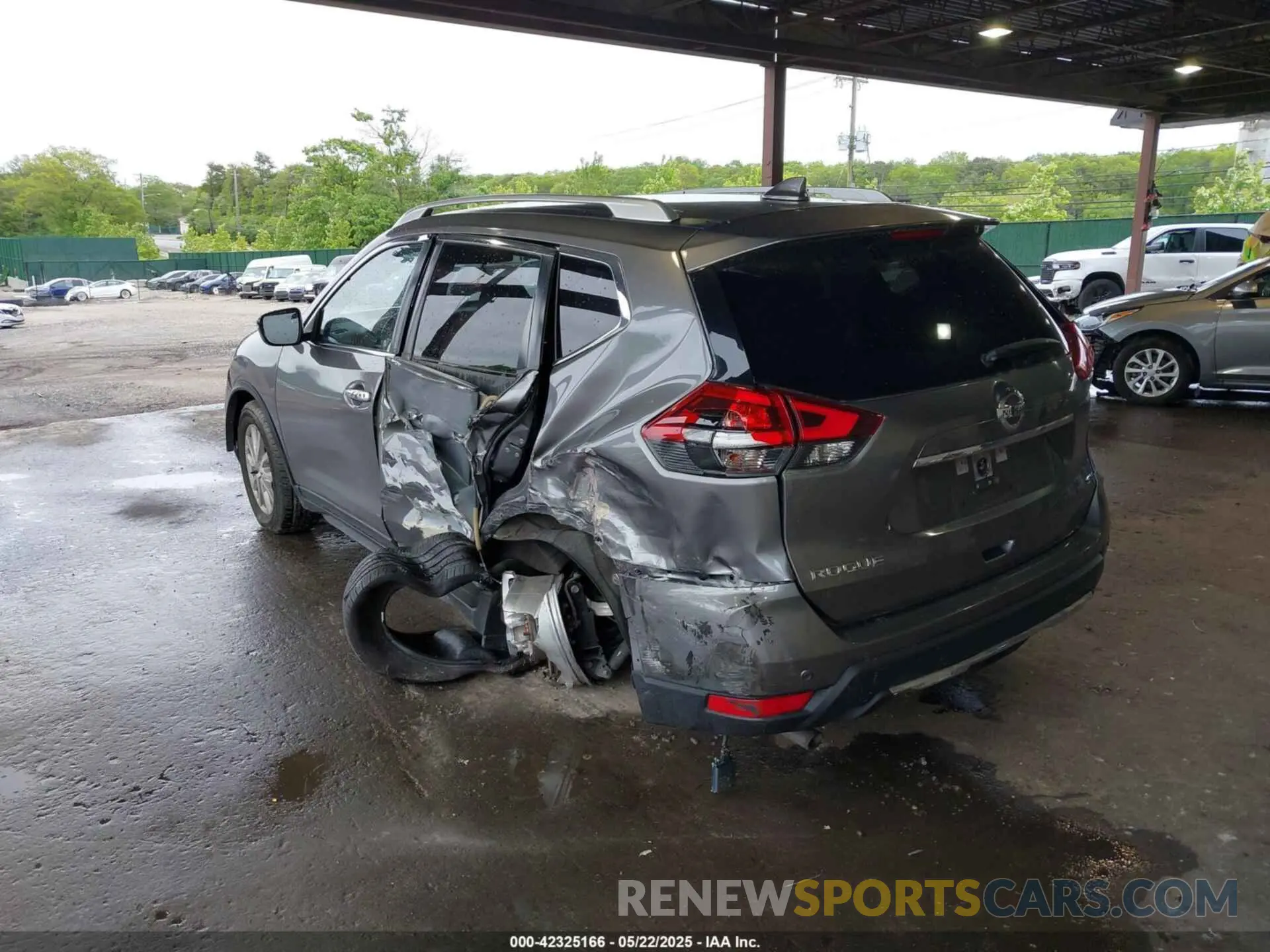 3 Photograph of a damaged car JN8AT2MT1LW003328 NISSAN ROGUE 2020