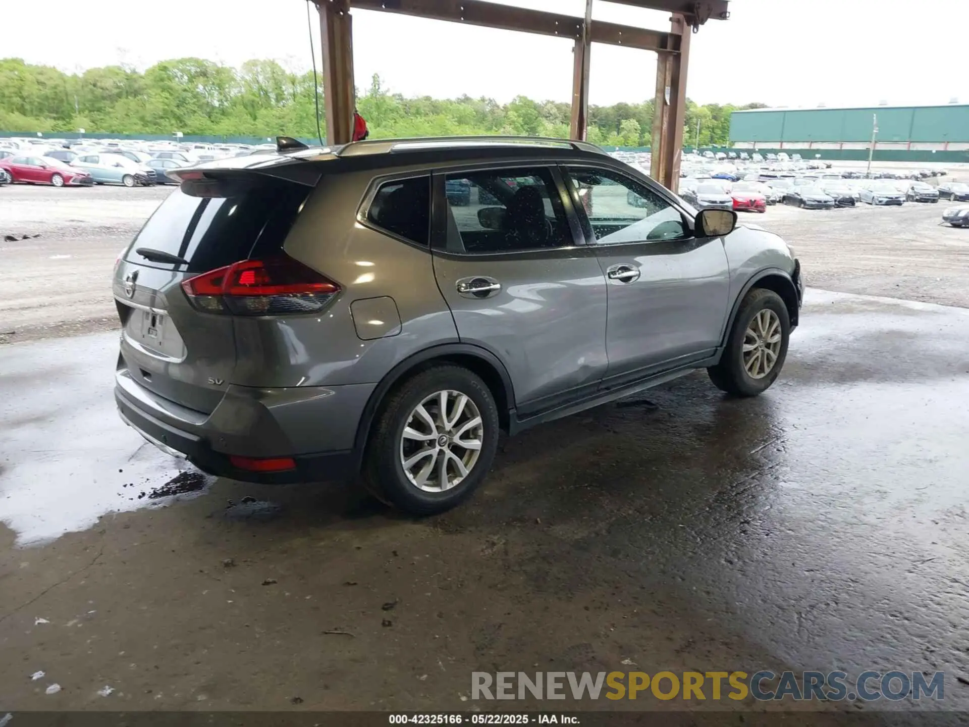4 Photograph of a damaged car JN8AT2MT1LW003328 NISSAN ROGUE 2020