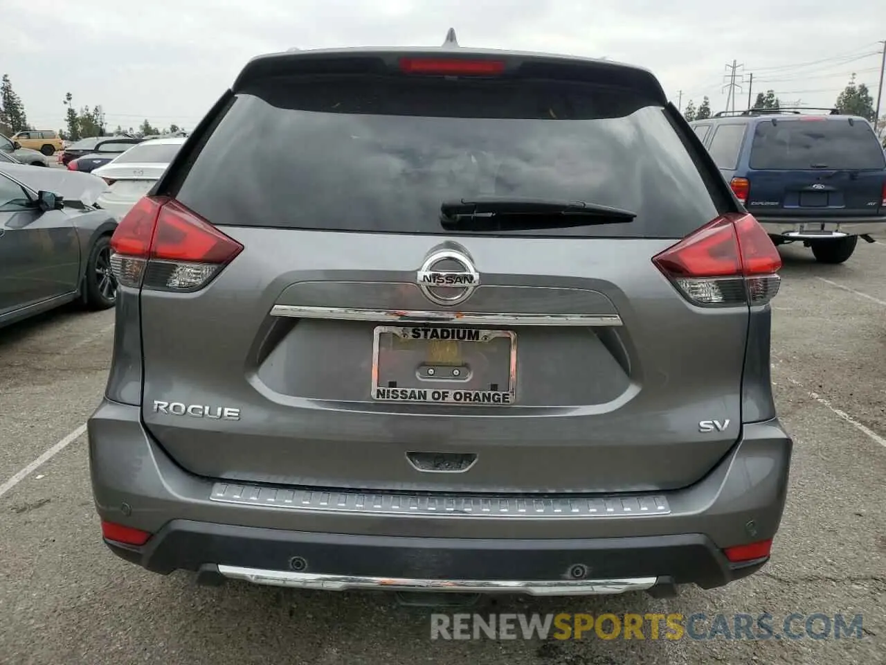 6 Photograph of a damaged car JN8AT2MT1LW006570 NISSAN ROGUE 2020