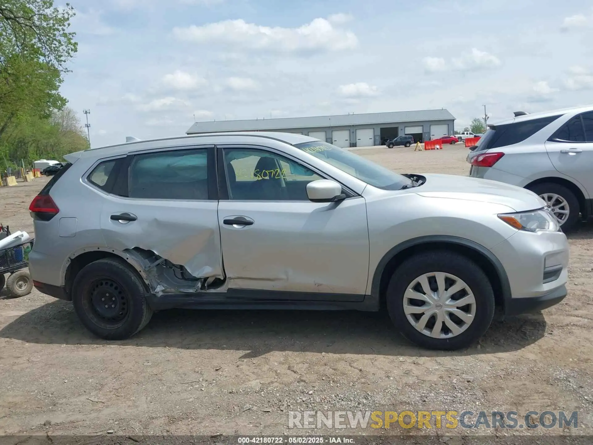 13 Photograph of a damaged car JN8AT2MT1LW043358 NISSAN ROGUE 2020