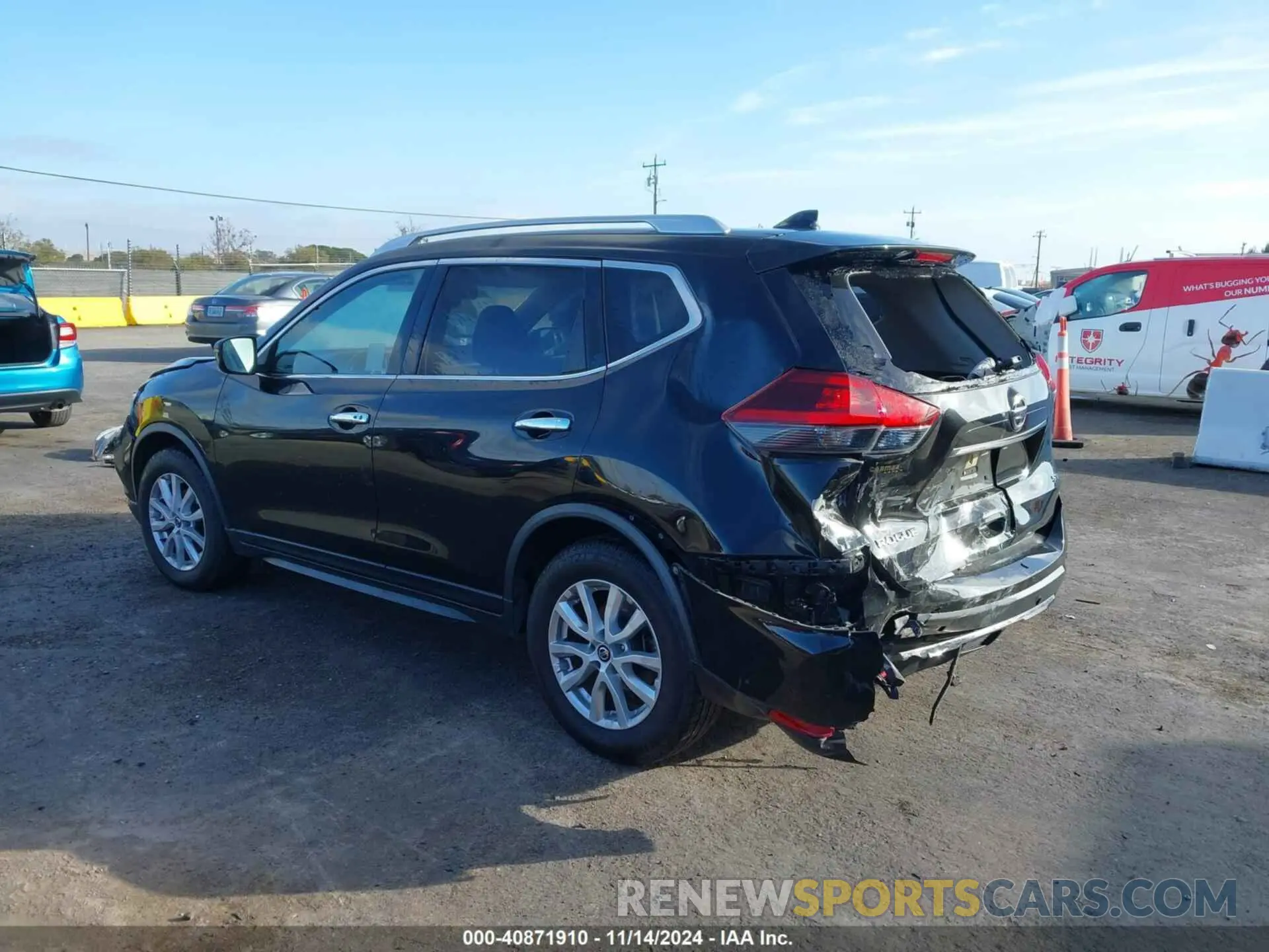 3 Фотография поврежденного автомобиля JN8AT2MT2LW002799 NISSAN ROGUE 2020