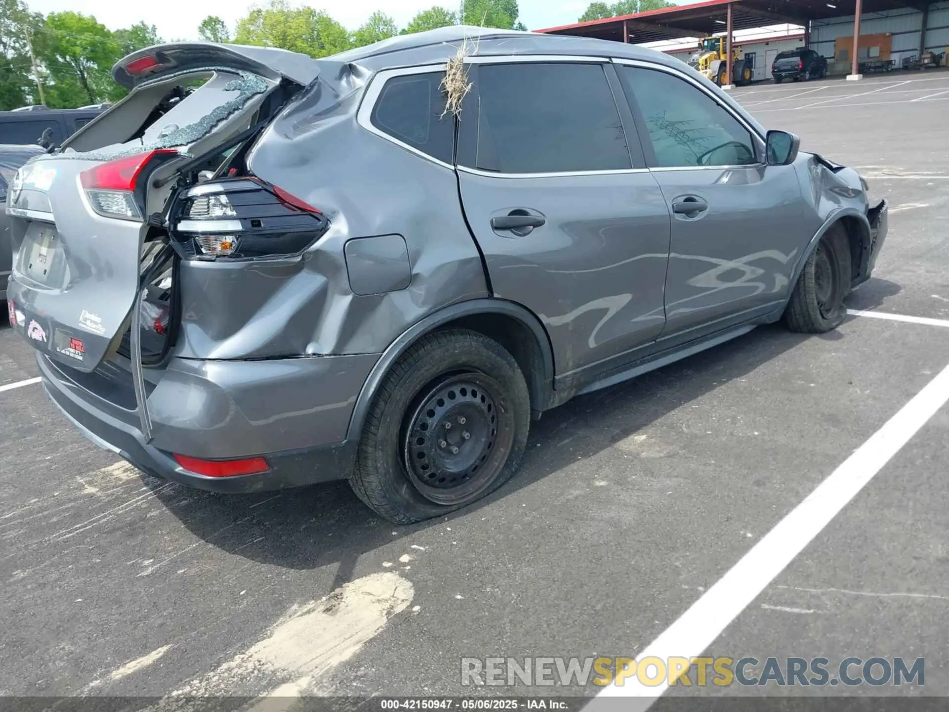 4 Фотография поврежденного автомобиля JN8AT2MT2LW042073 NISSAN ROGUE 2020