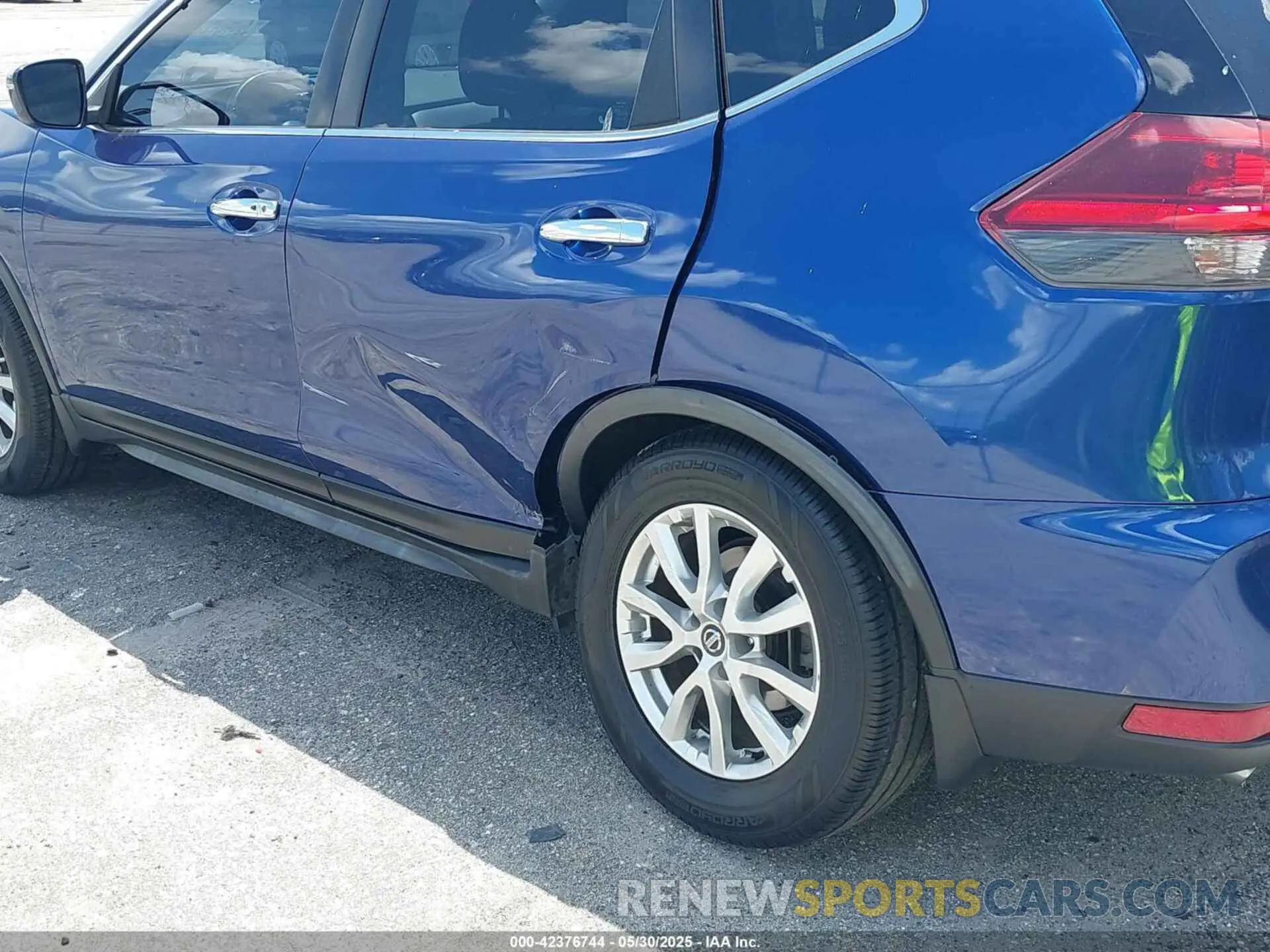 6 Photograph of a damaged car JN8AT2MT3LW008157 NISSAN ROGUE 2020