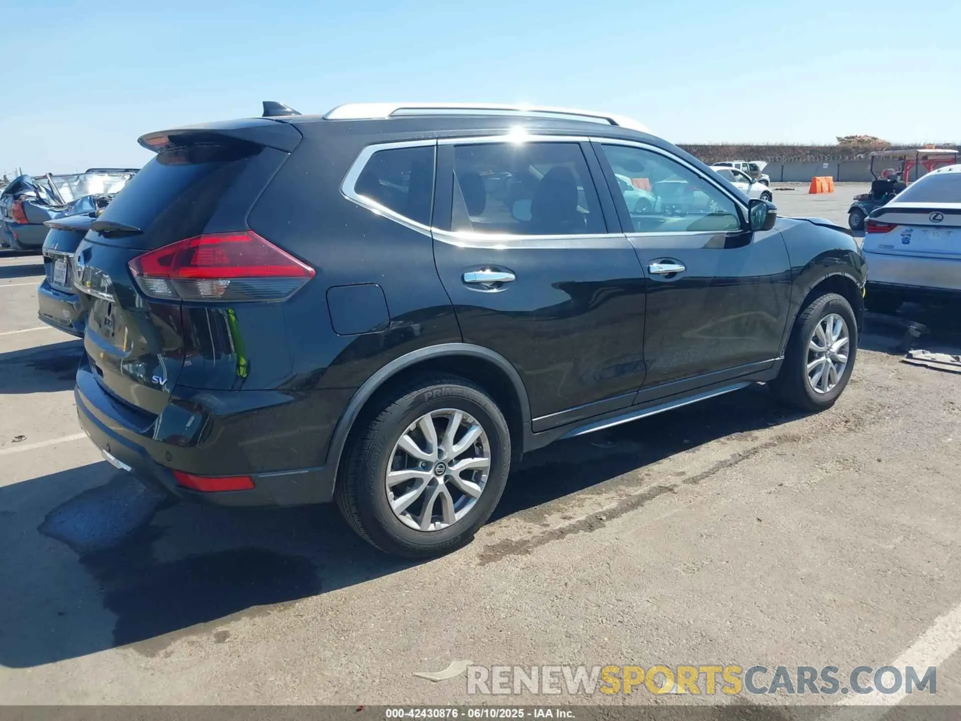 4 Photograph of a damaged car JN8AT2MT3LW039652 NISSAN ROGUE 2020