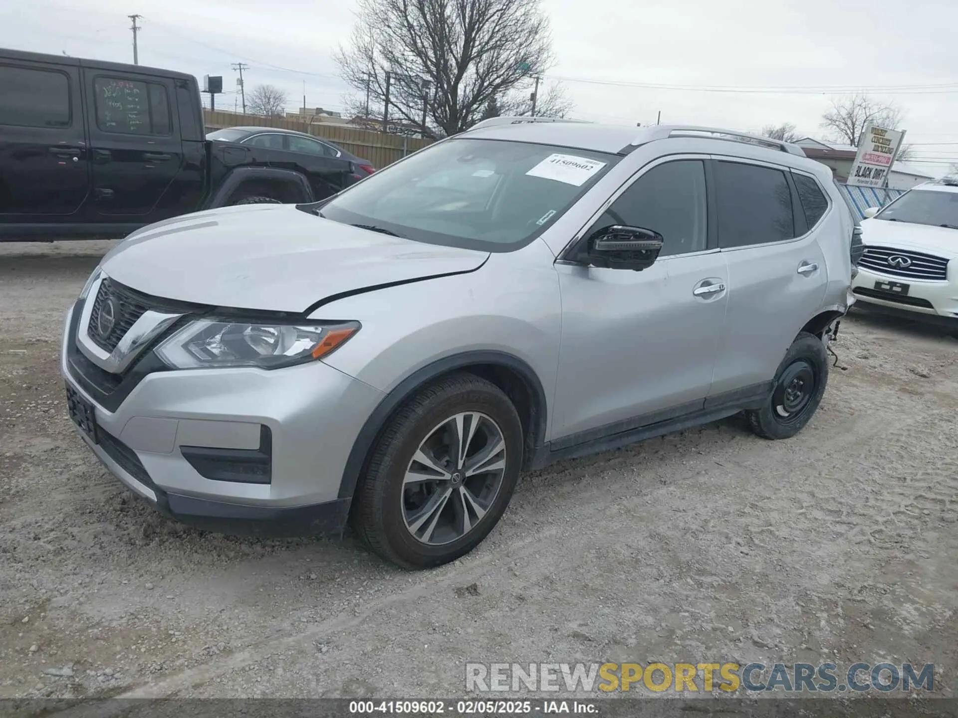 2 Photograph of a damaged car JN8AT2MT3LW039683 NISSAN ROGUE 2020
