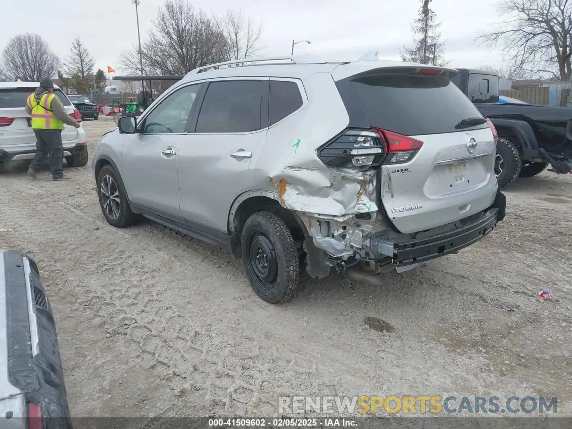 3 Photograph of a damaged car JN8AT2MT3LW039683 NISSAN ROGUE 2020