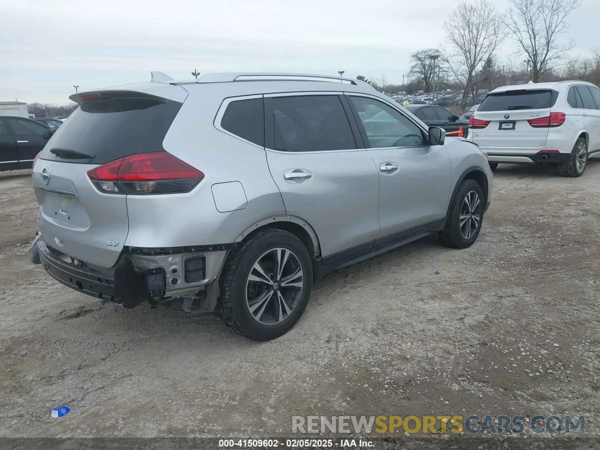 4 Photograph of a damaged car JN8AT2MT3LW039683 NISSAN ROGUE 2020
