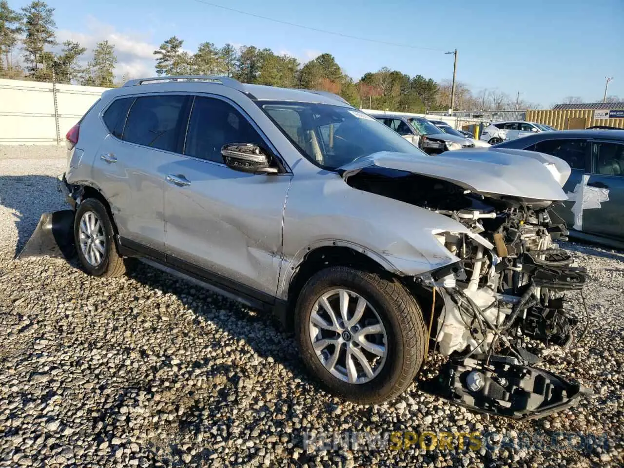 4 Photograph of a damaged car JN8AT2MT4LW003839 NISSAN ROGUE 2020