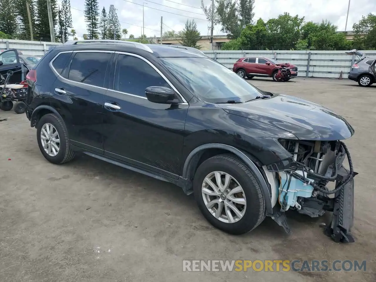 4 Photograph of a damaged car JN8AT2MT4LW033794 NISSAN ROGUE 2020