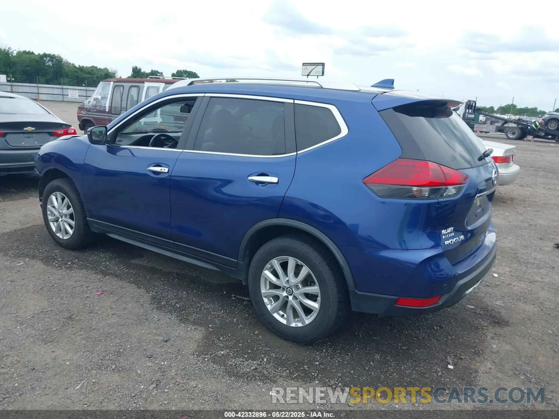 3 Photograph of a damaged car JN8AT2MT4LW042639 NISSAN ROGUE 2020