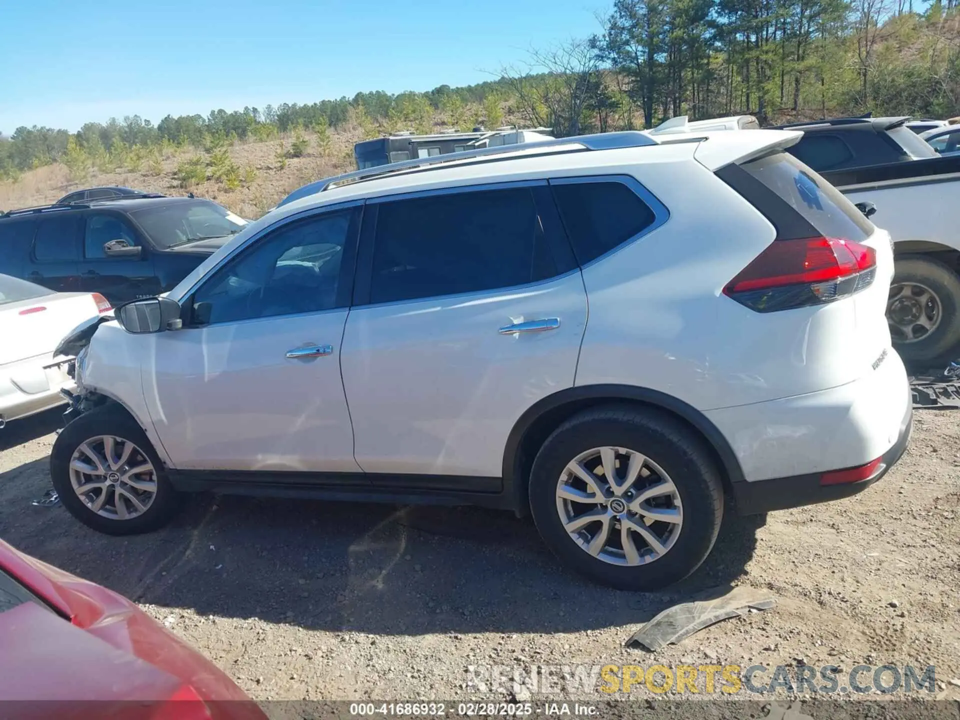 13 Photograph of a damaged car JN8AT2MT4LW043452 NISSAN ROGUE 2020
