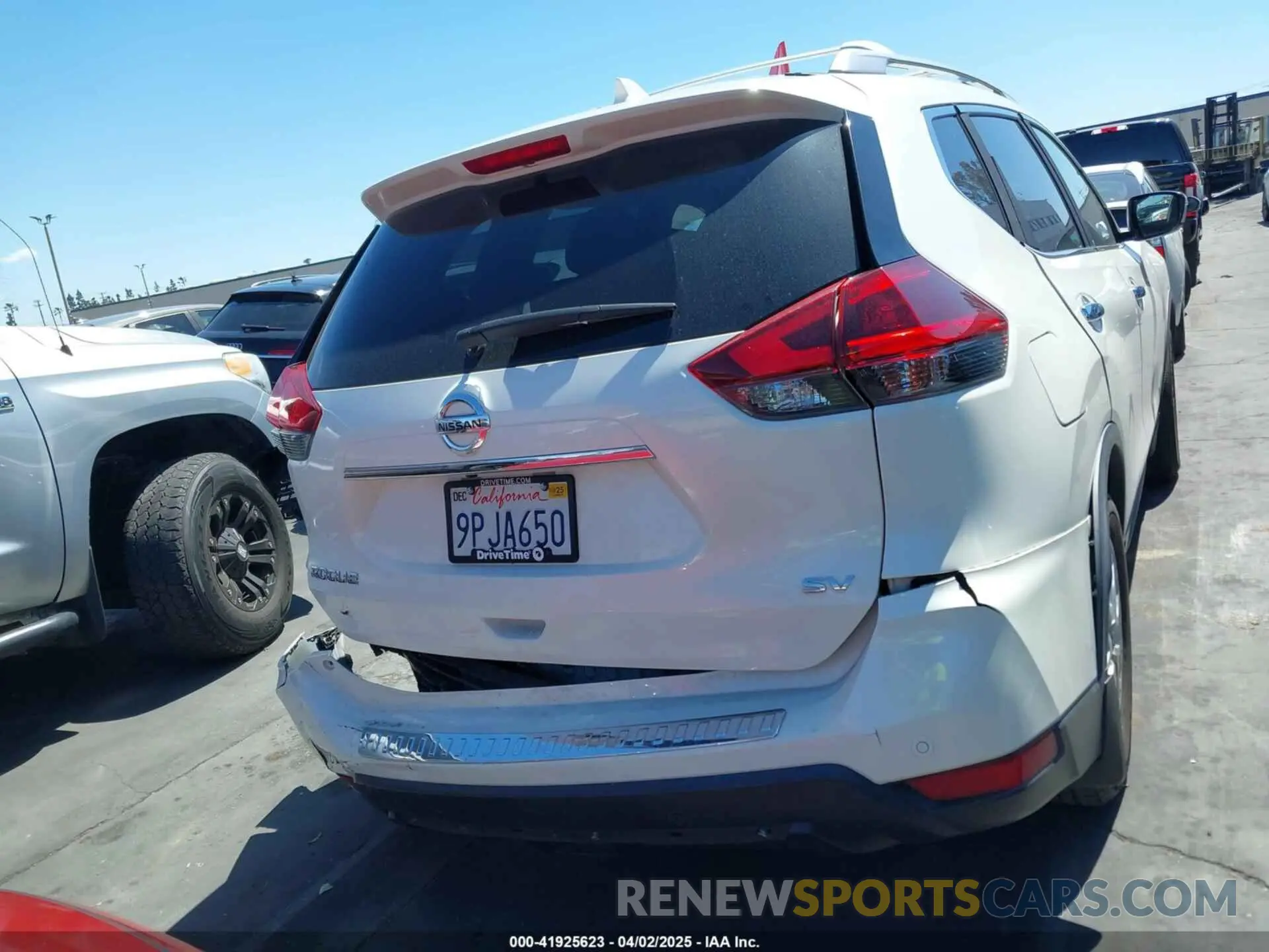 16 Photograph of a damaged car JN8AT2MT6LW003230 NISSAN ROGUE 2020