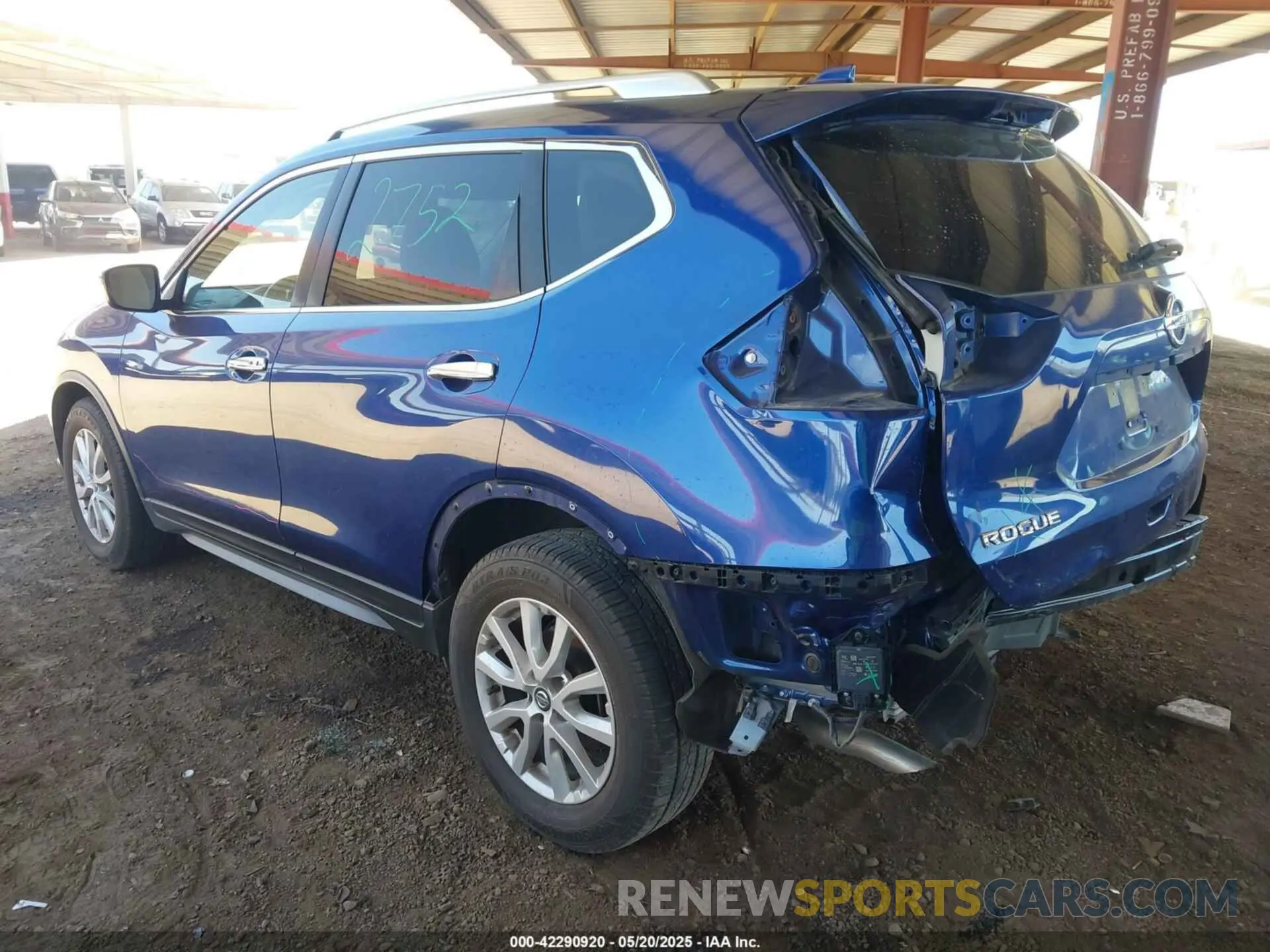 3 Photograph of a damaged car JN8AT2MT6LW004541 NISSAN ROGUE 2020