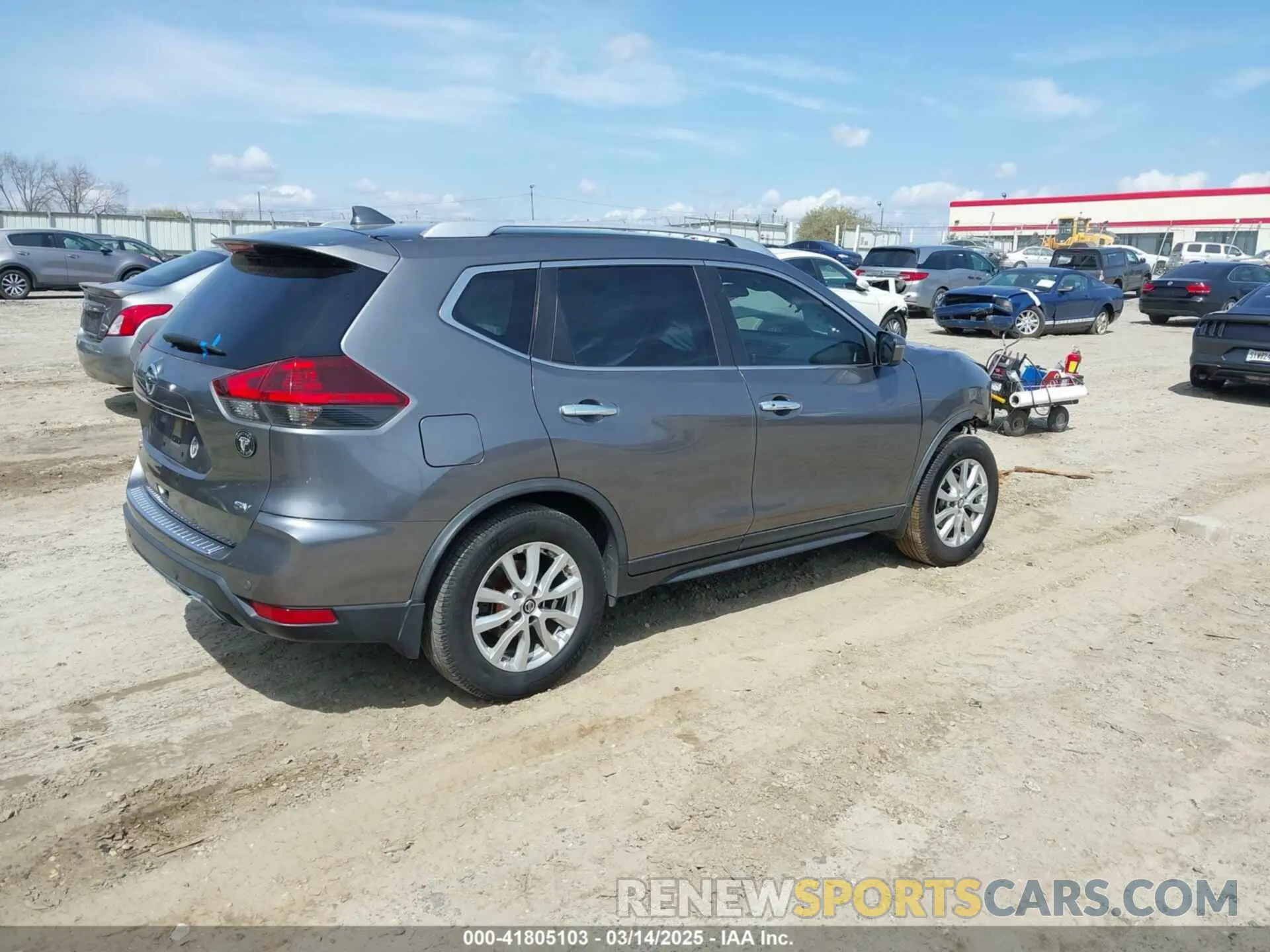 4 Фотография поврежденного автомобиля JN8AT2MT8LW016660 NISSAN ROGUE 2020