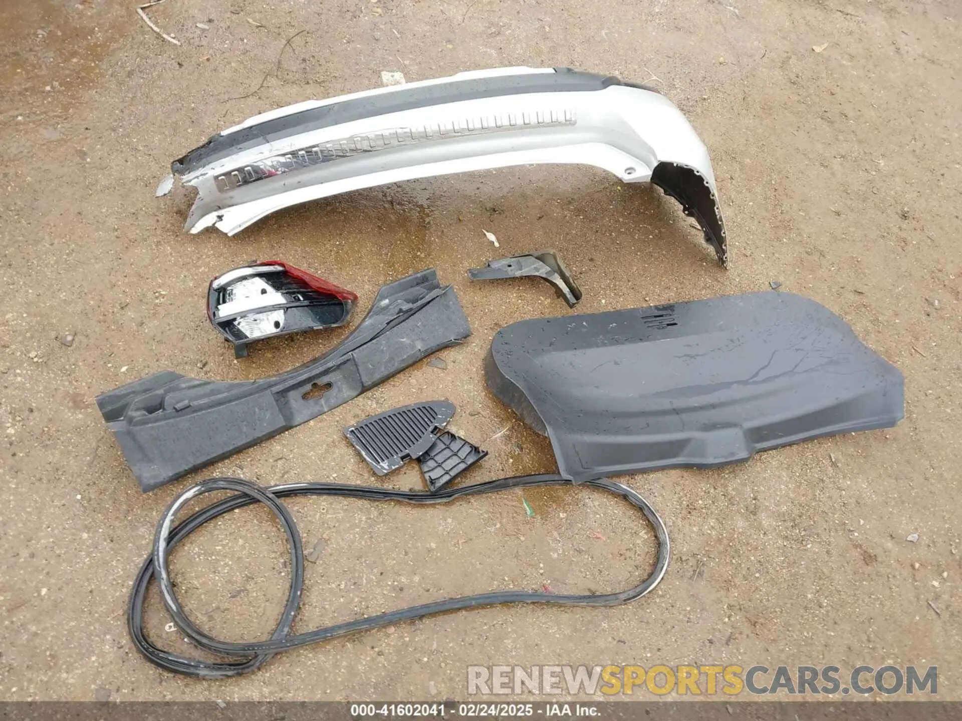 12 Photograph of a damaged car JN8AT2MT9LW000239 NISSAN ROGUE 2020