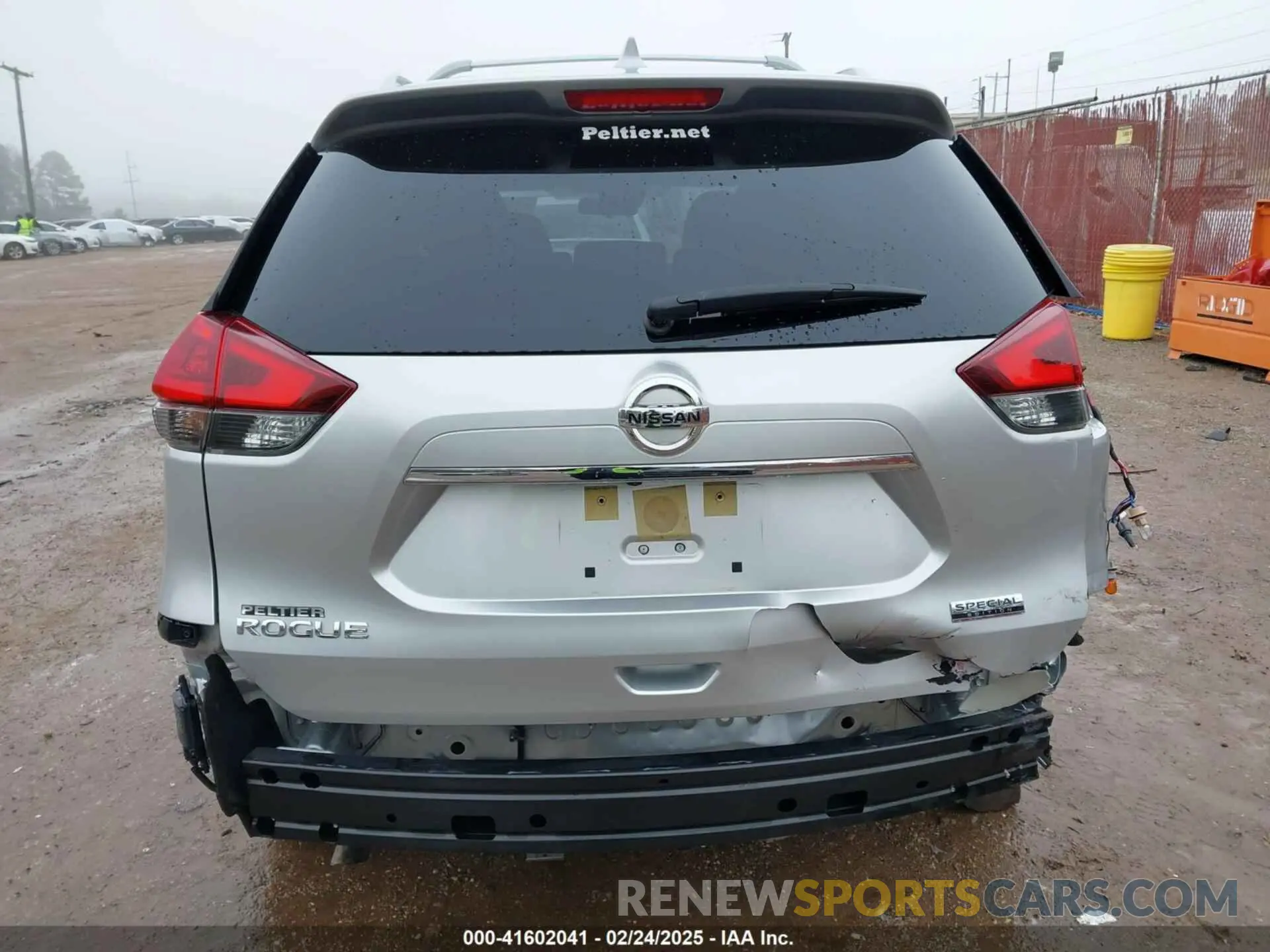 17 Photograph of a damaged car JN8AT2MT9LW000239 NISSAN ROGUE 2020