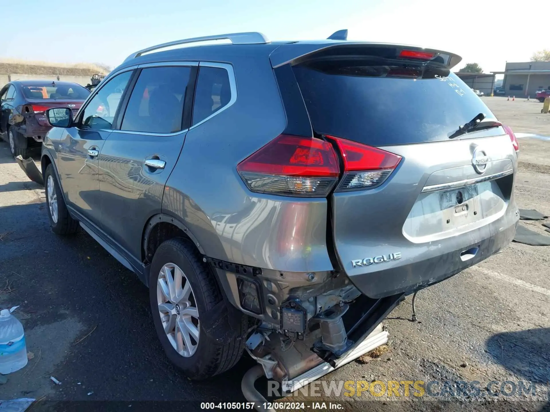 3 Фотография поврежденного автомобиля JN8AT2MTXLW001772 NISSAN ROGUE 2020