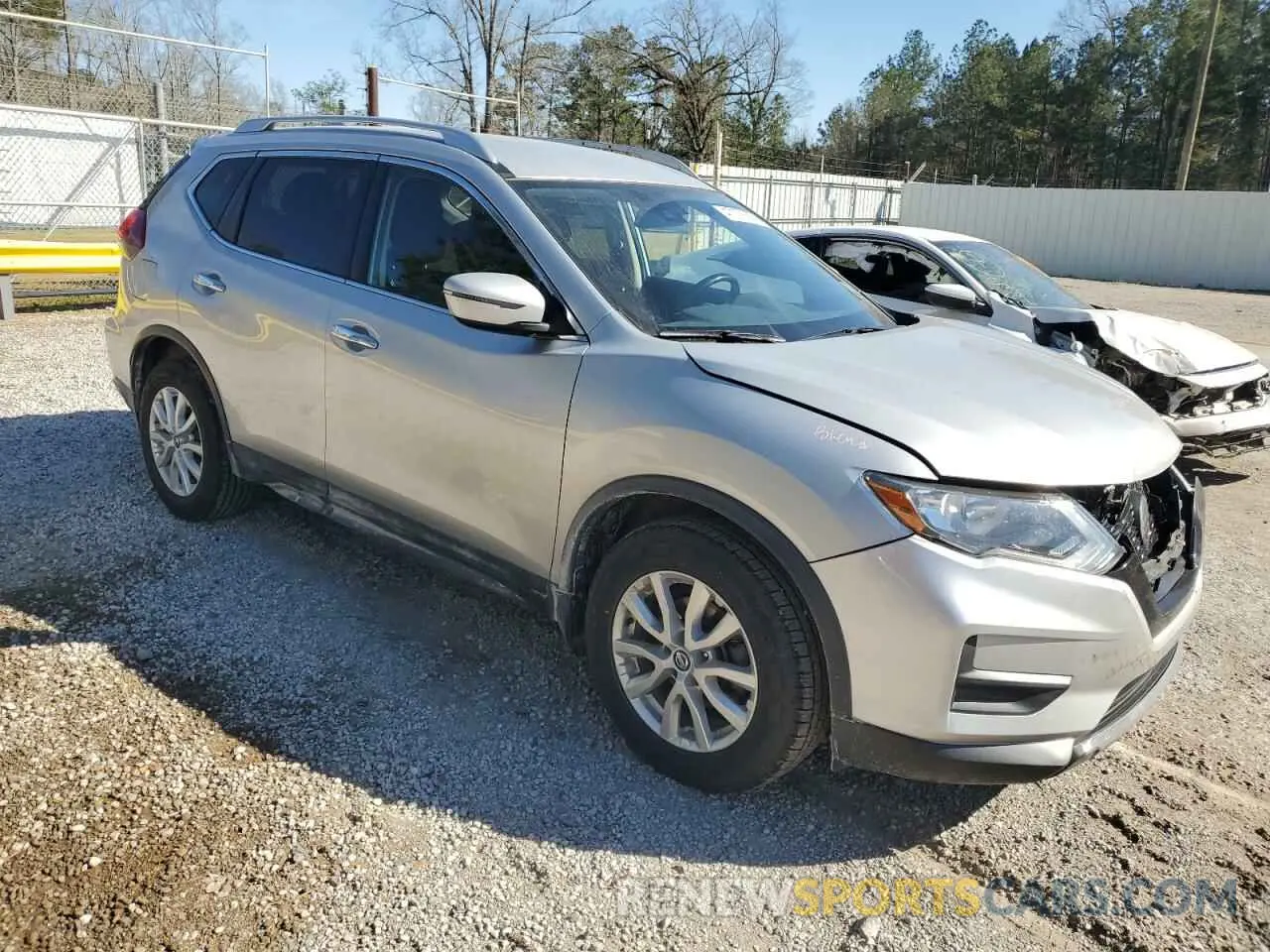 4 Photograph of a damaged car JN8AT2MTXLW037199 NISSAN ROGUE 2020