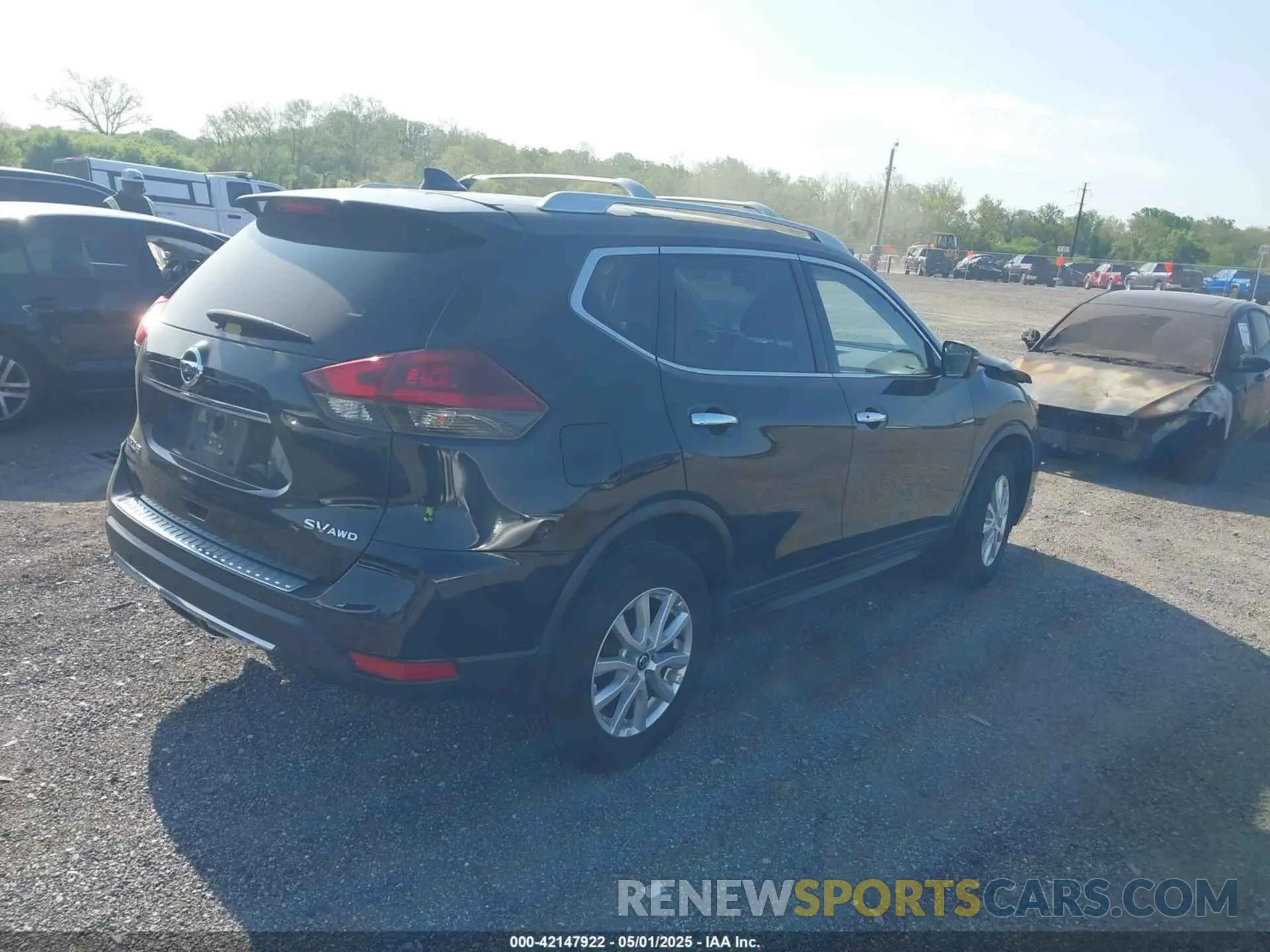 4 Фотография поврежденного автомобиля JN8AT2MV0LW136065 NISSAN ROGUE 2020