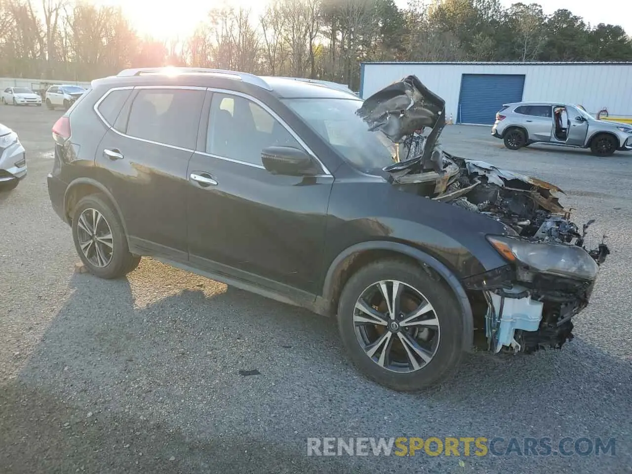 4 Фотография поврежденного автомобиля JN8AT2MV0LW141475 NISSAN ROGUE 2020