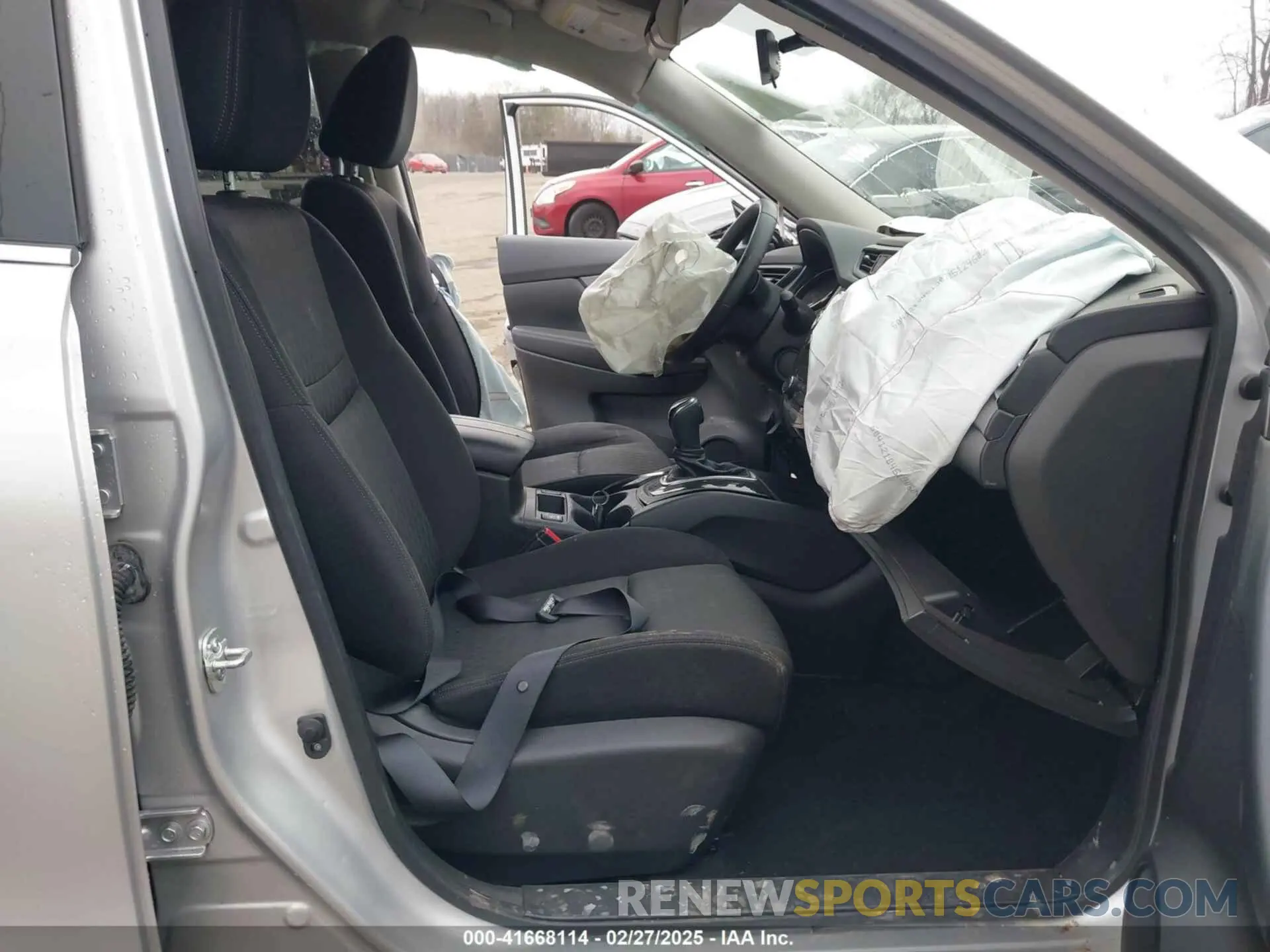 5 Photograph of a damaged car JN8AT2MV1LW118836 NISSAN ROGUE 2020