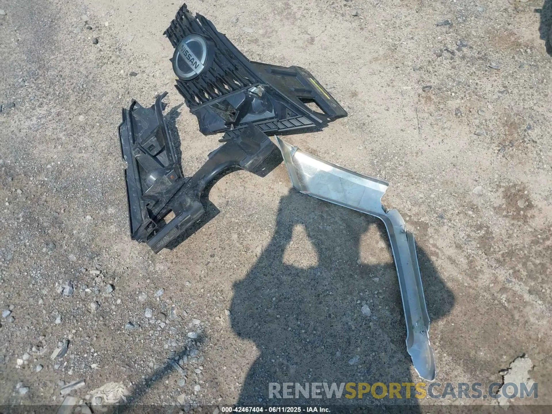 12 Photograph of a damaged car JN8AT2MV2LW109143 NISSAN ROGUE 2020