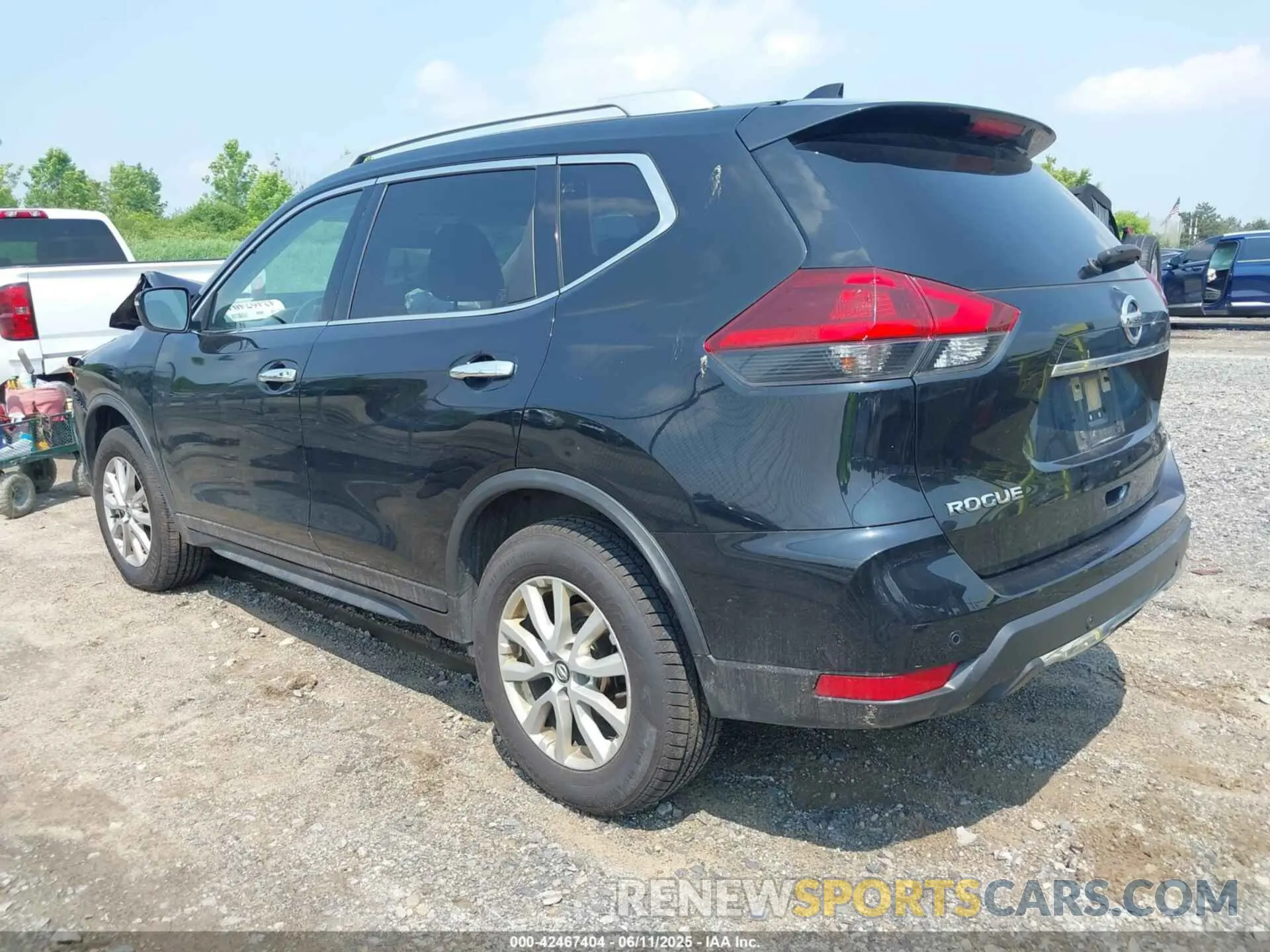3 Photograph of a damaged car JN8AT2MV2LW109143 NISSAN ROGUE 2020