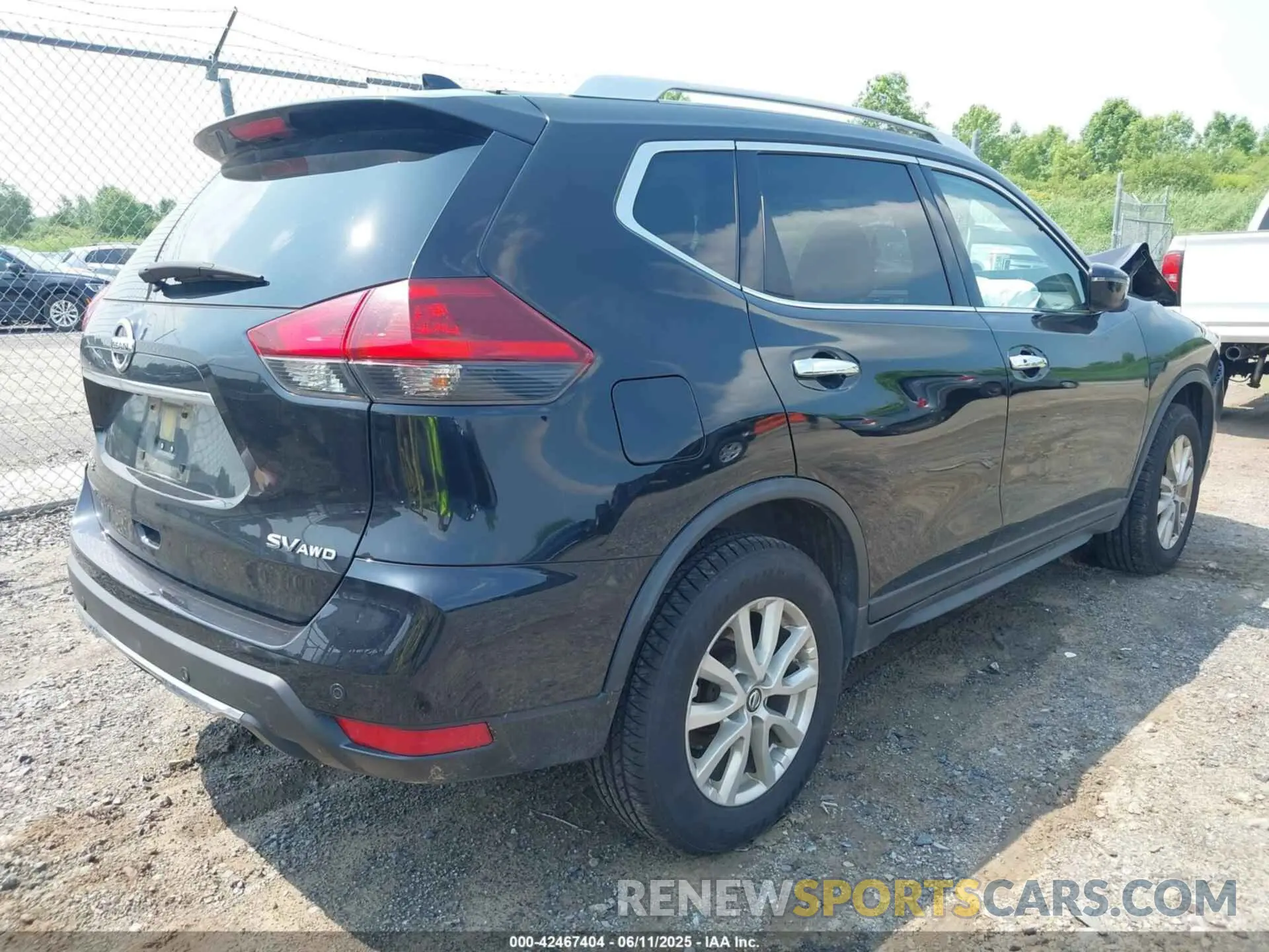 4 Photograph of a damaged car JN8AT2MV2LW109143 NISSAN ROGUE 2020