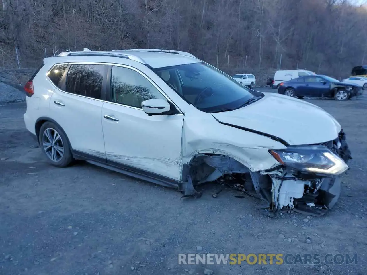 4 Photograph of a damaged car JN8AT2MV2LW136097 NISSAN ROGUE 2020