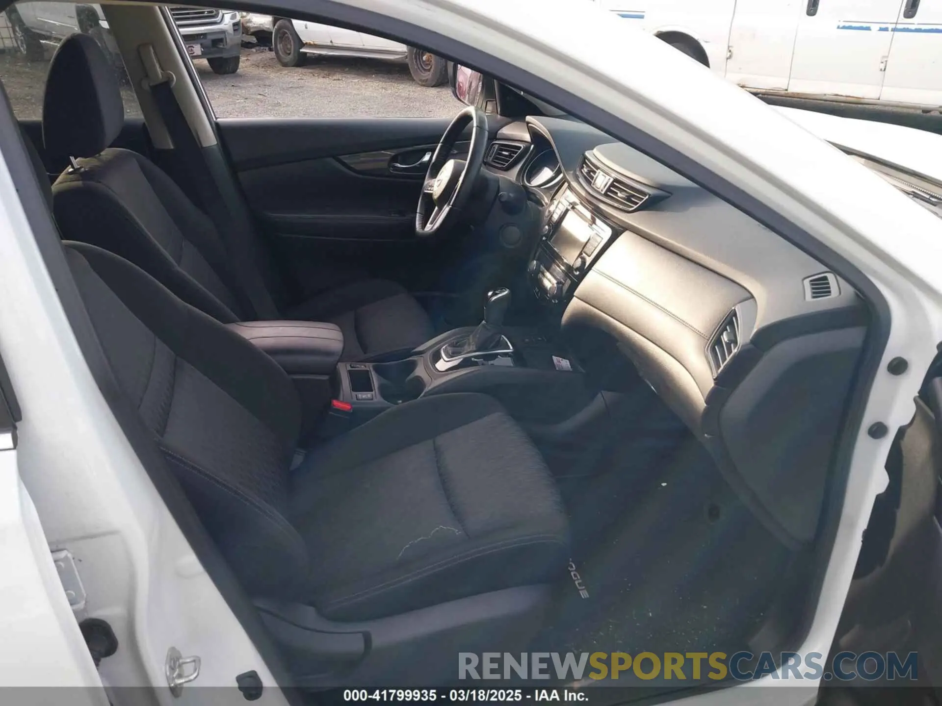 5 Photograph of a damaged car JN8AT2MV2LW138240 NISSAN ROGUE 2020