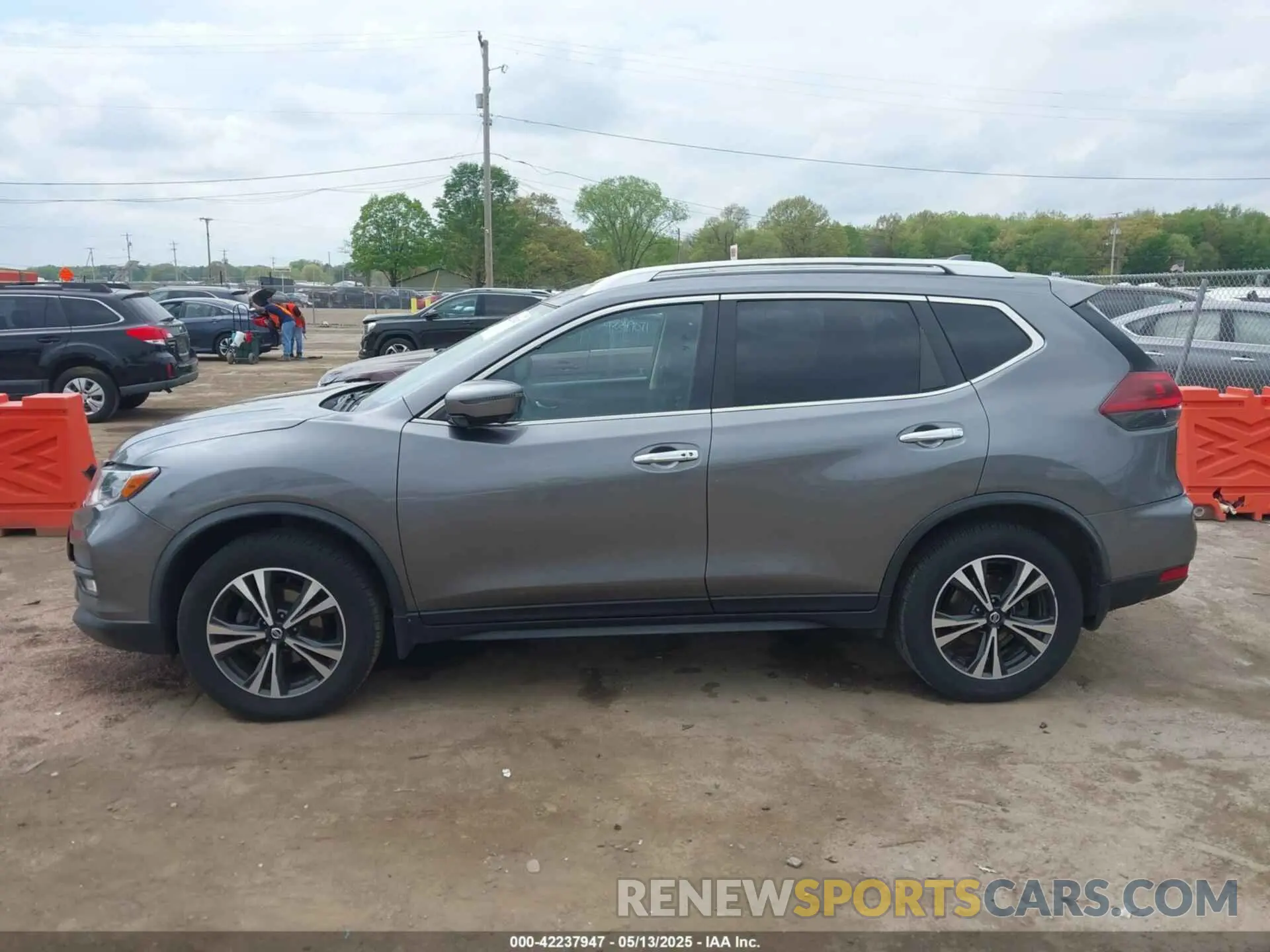 15 Photograph of a damaged car JN8AT2MV3LW118983 NISSAN ROGUE 2020