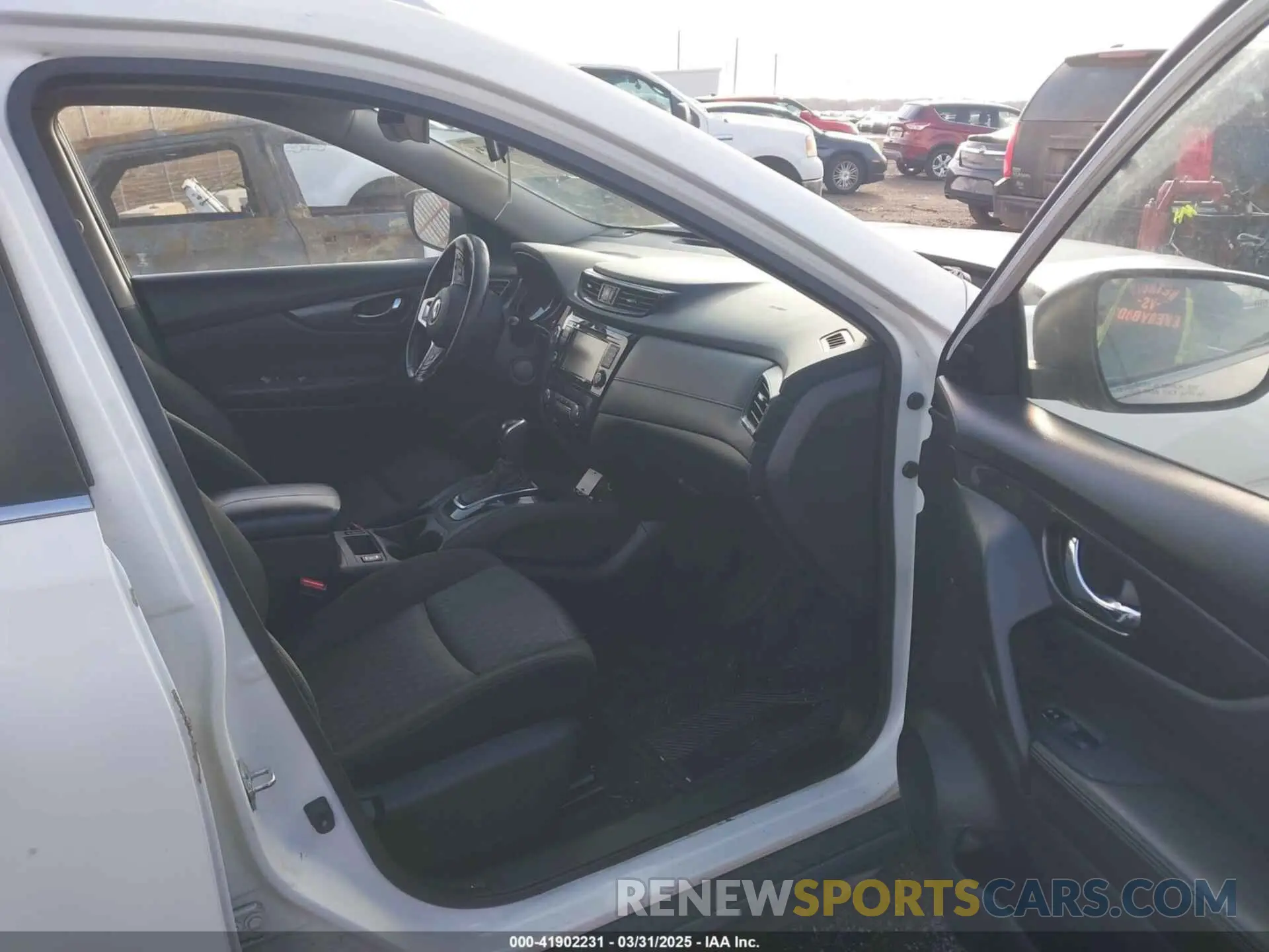 5 Фотография поврежденного автомобиля JN8AT2MV3LW138117 NISSAN ROGUE 2020