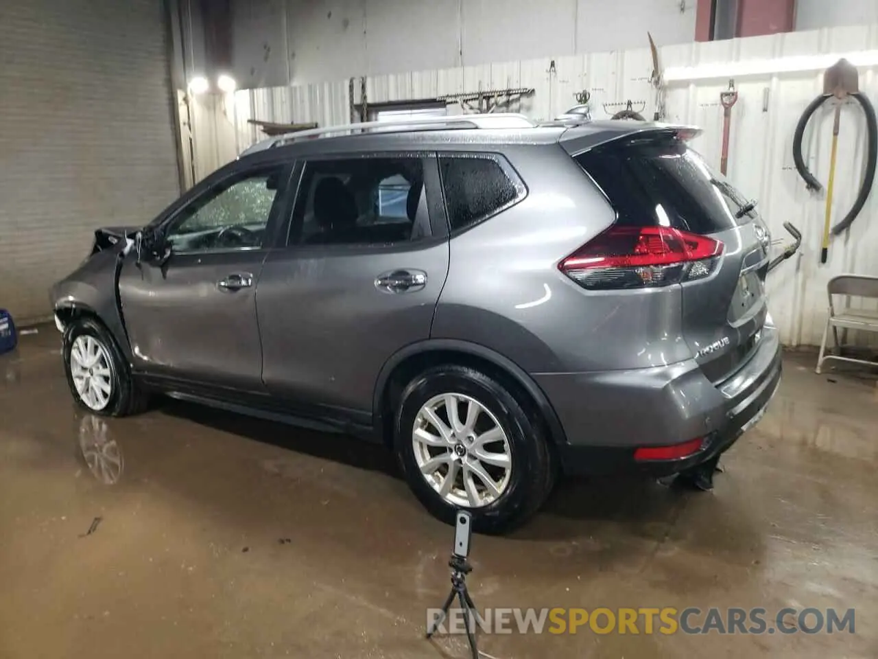 2 Photograph of a damaged car JN8AT2MV4LW109497 NISSAN ROGUE 2020