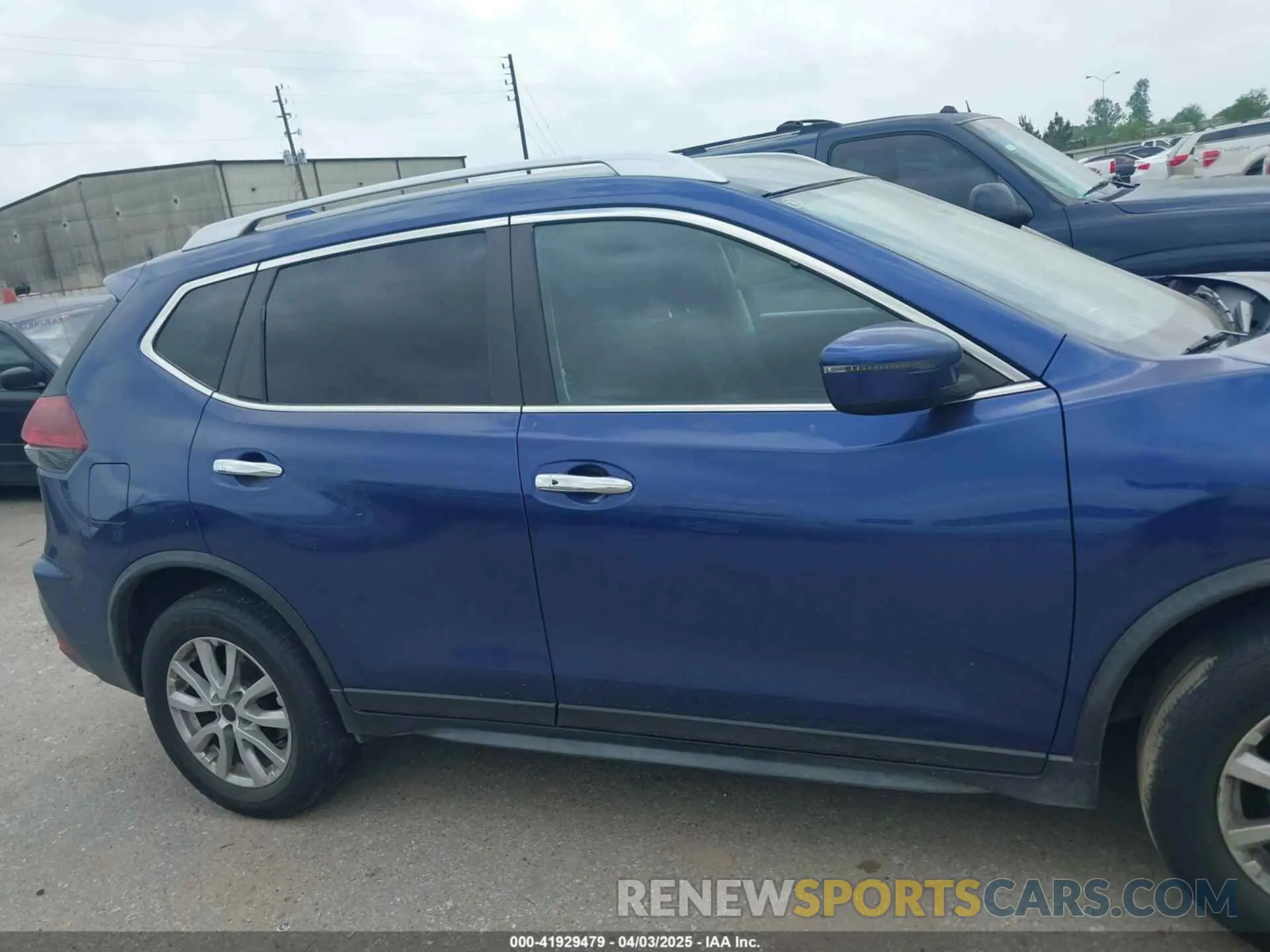 12 Photograph of a damaged car JN8AT2MV4LW109550 NISSAN ROGUE 2020