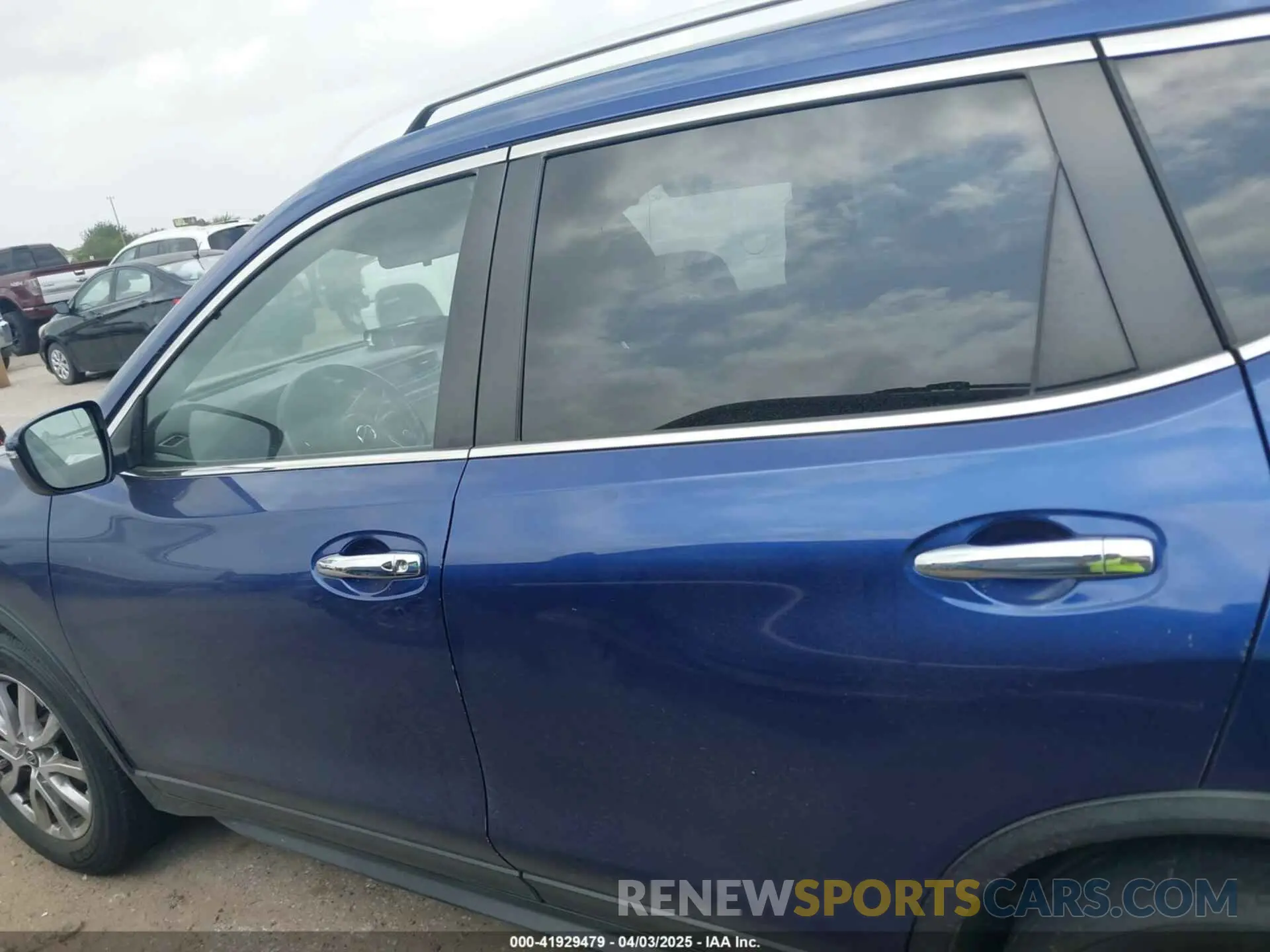 13 Photograph of a damaged car JN8AT2MV4LW109550 NISSAN ROGUE 2020