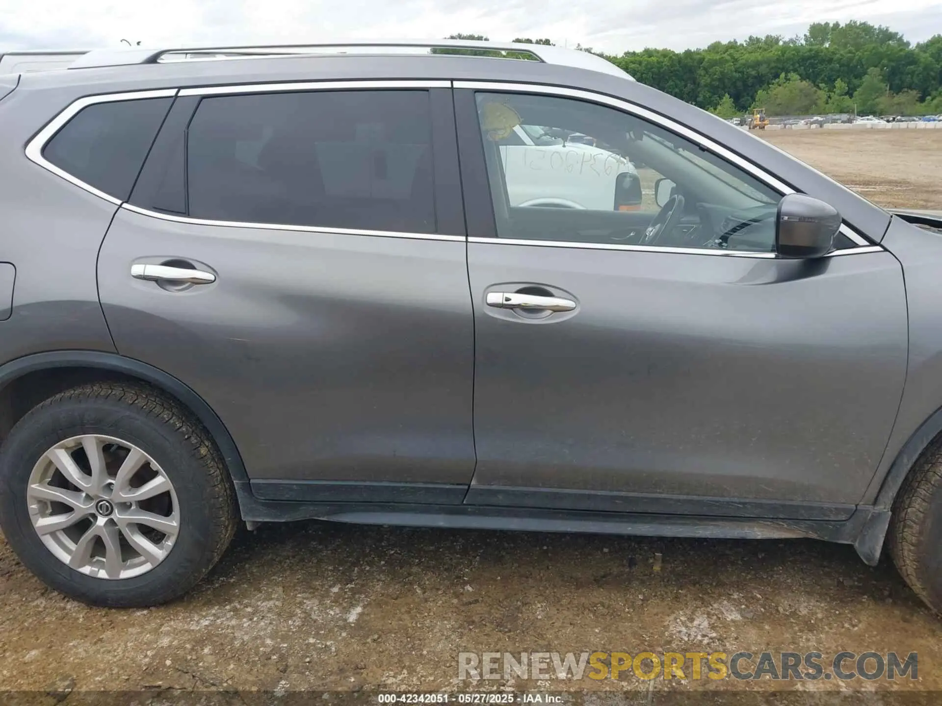 14 Photograph of a damaged car JN8AT2MV4LW112190 NISSAN ROGUE 2020