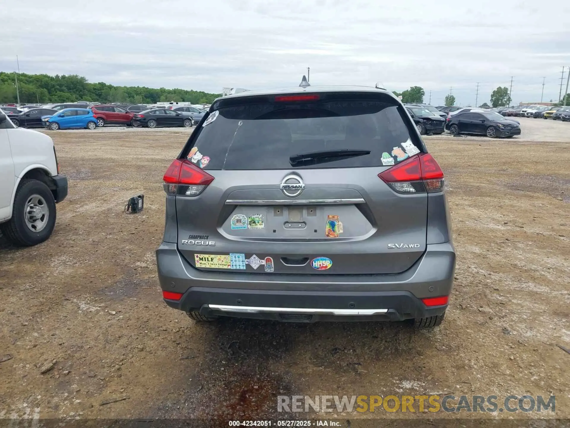 17 Photograph of a damaged car JN8AT2MV4LW112190 NISSAN ROGUE 2020