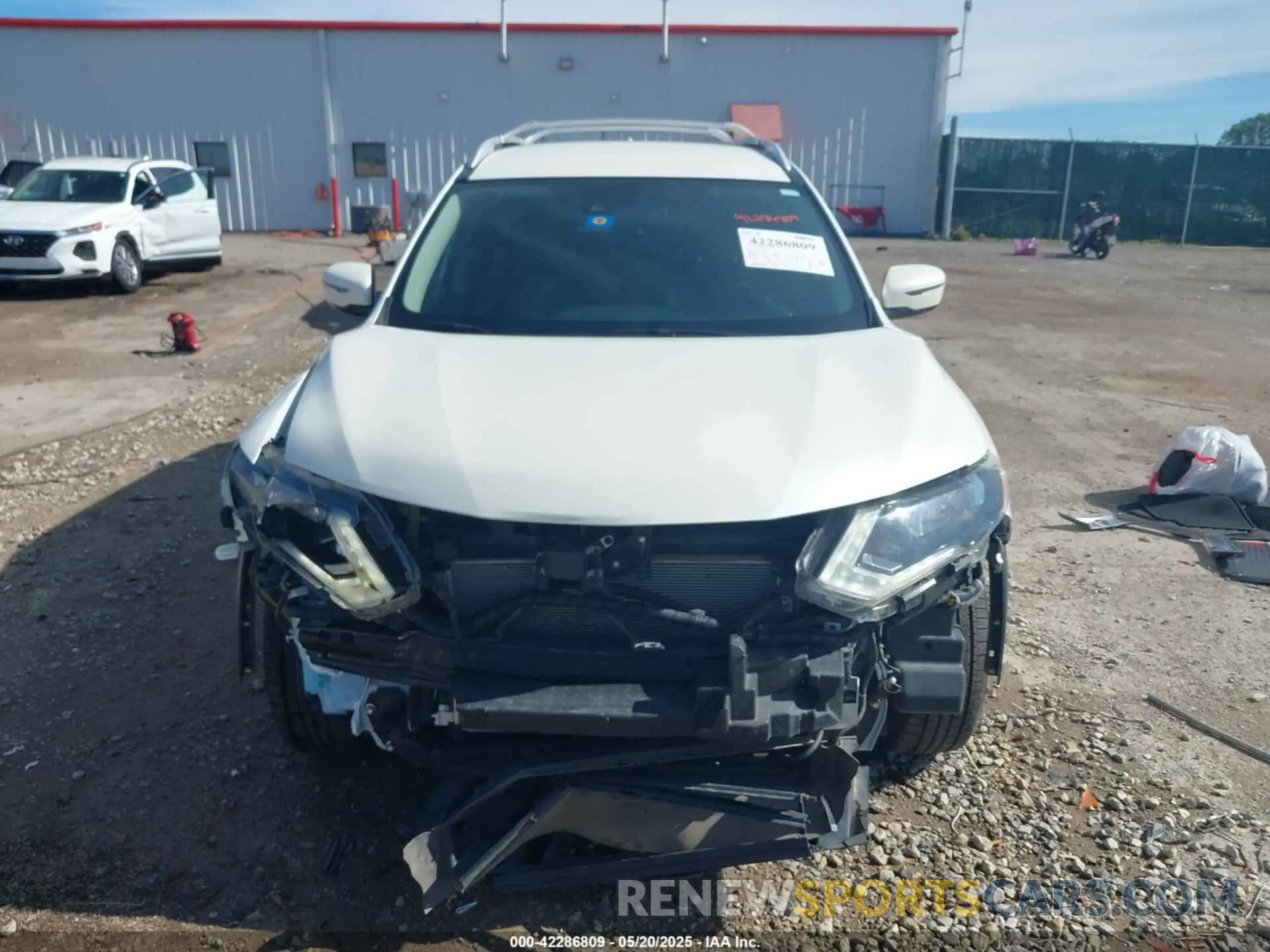 13 Photograph of a damaged car JN8AT2MV4LW132438 NISSAN ROGUE 2020