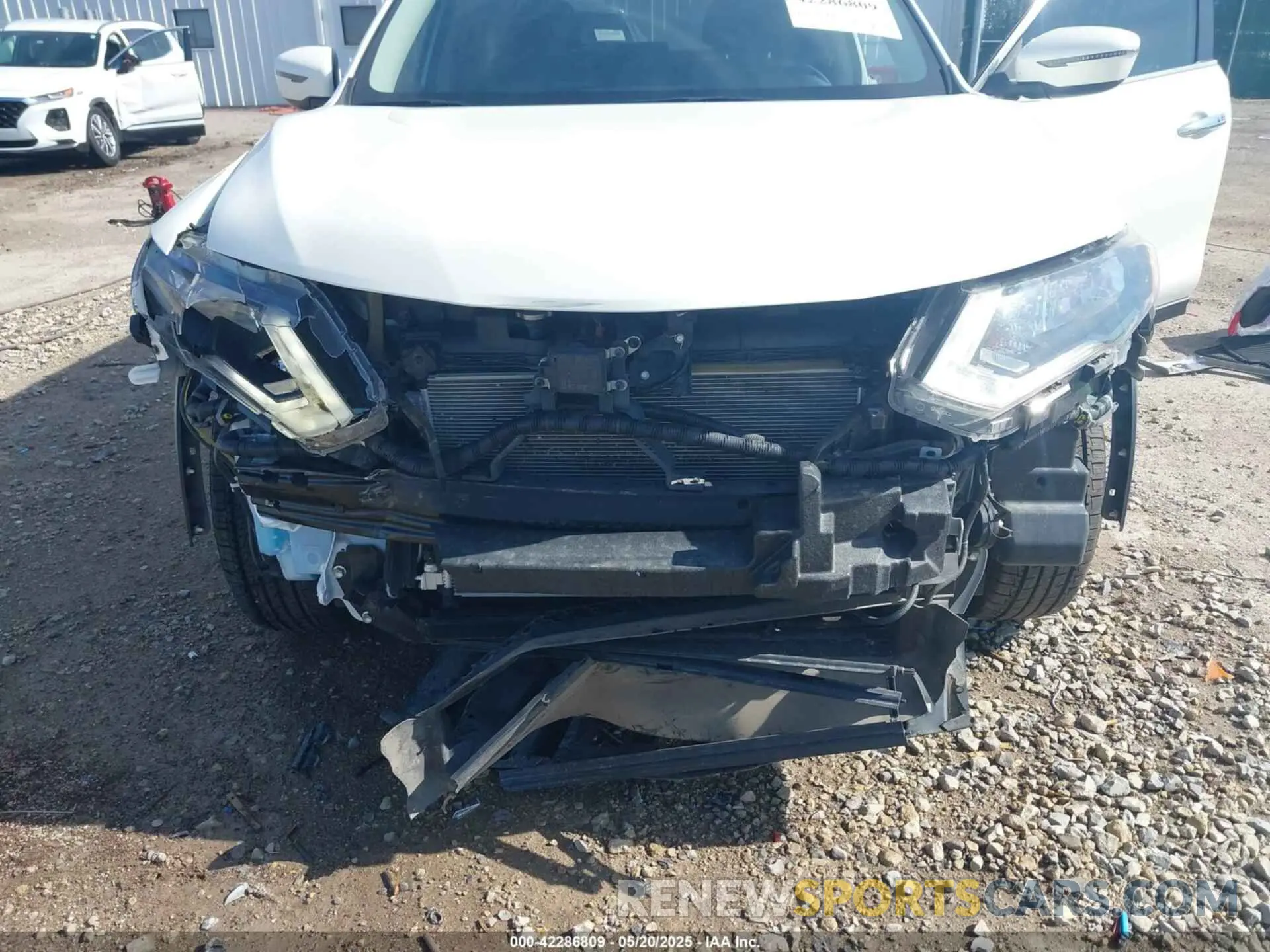 6 Photograph of a damaged car JN8AT2MV4LW132438 NISSAN ROGUE 2020